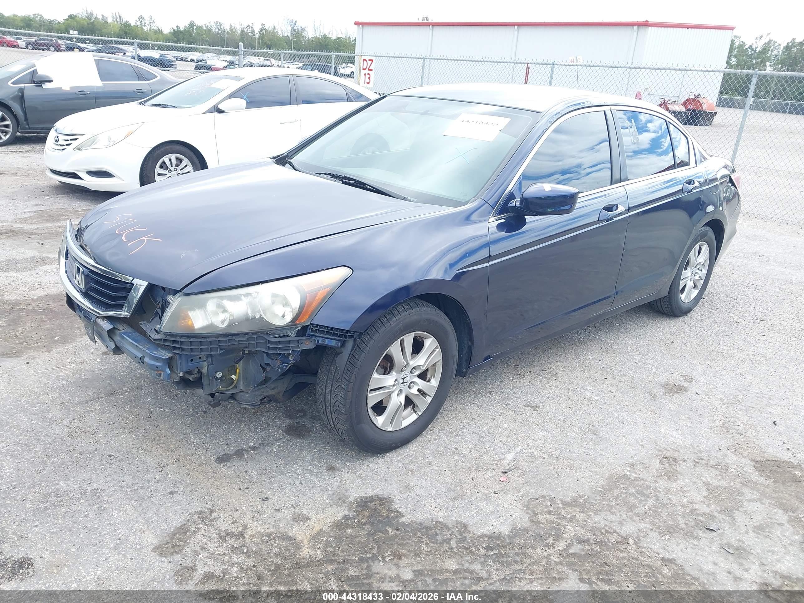 HONDA ACCORD image 2