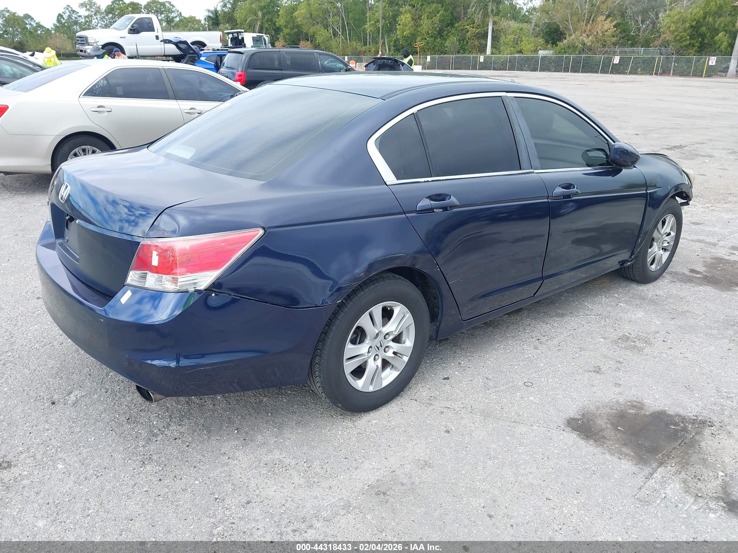 HONDA ACCORD image 4
