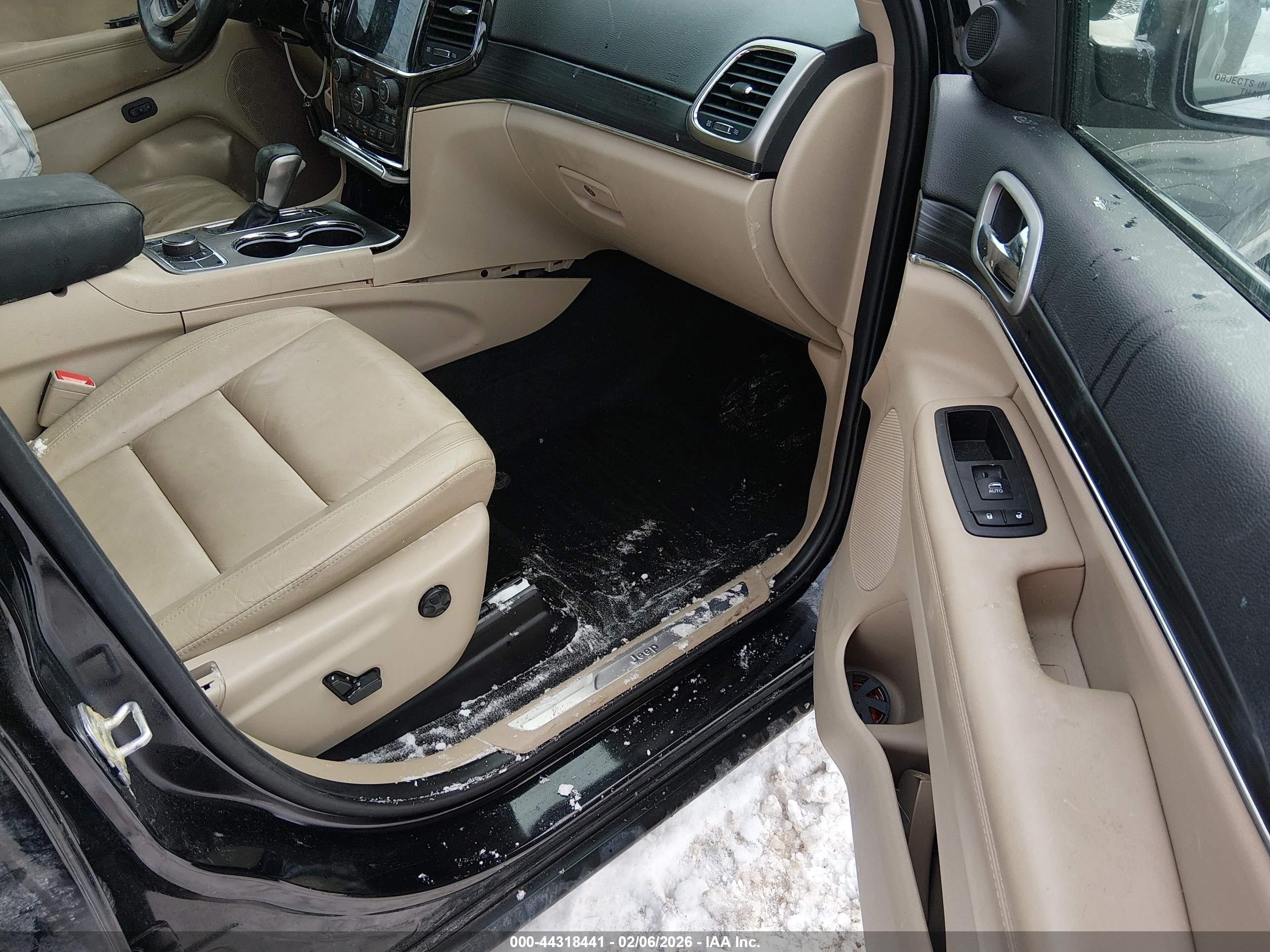 JEEP GRAND image 5