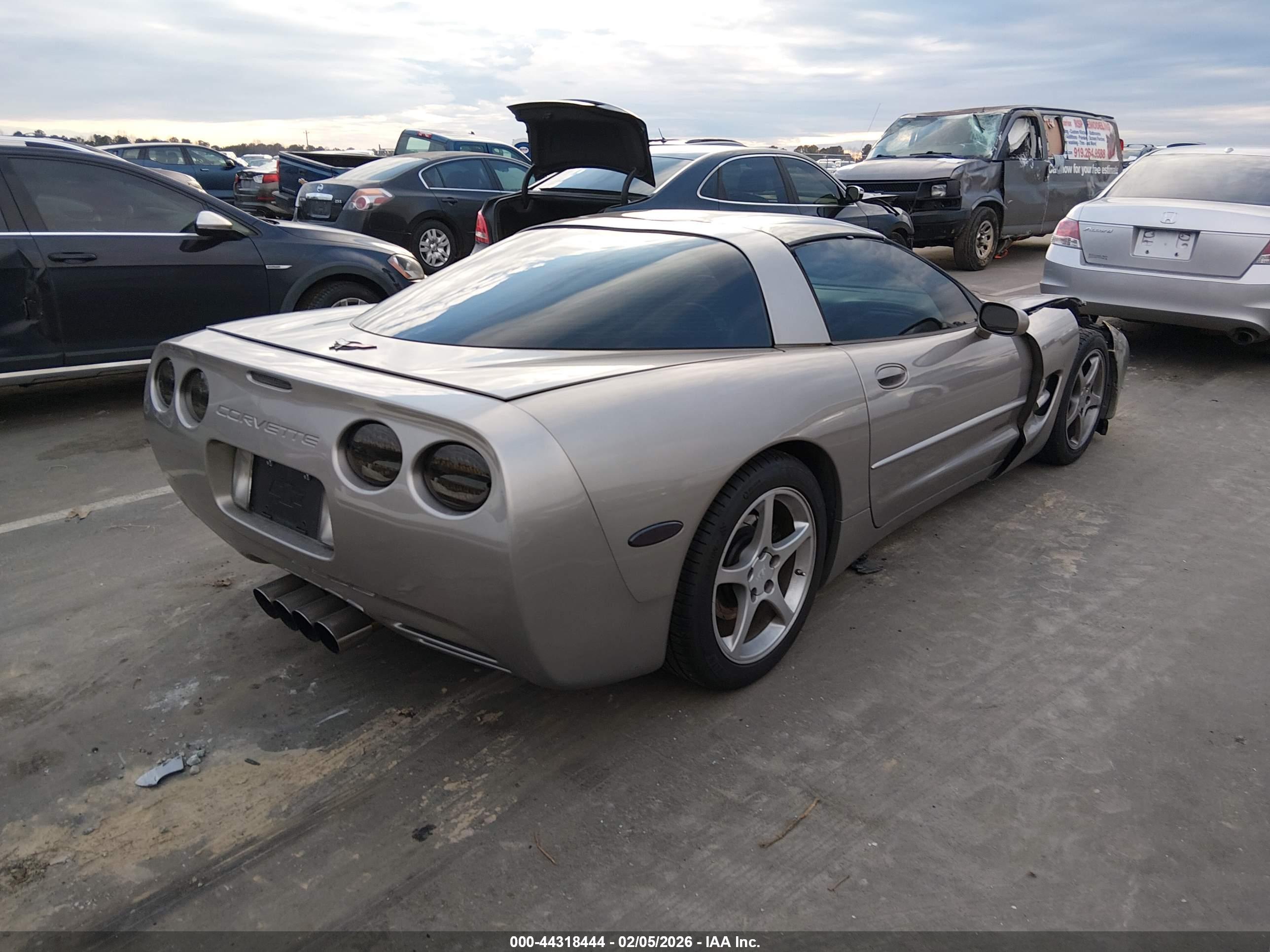 CHEVROLET CORVETTE image 4