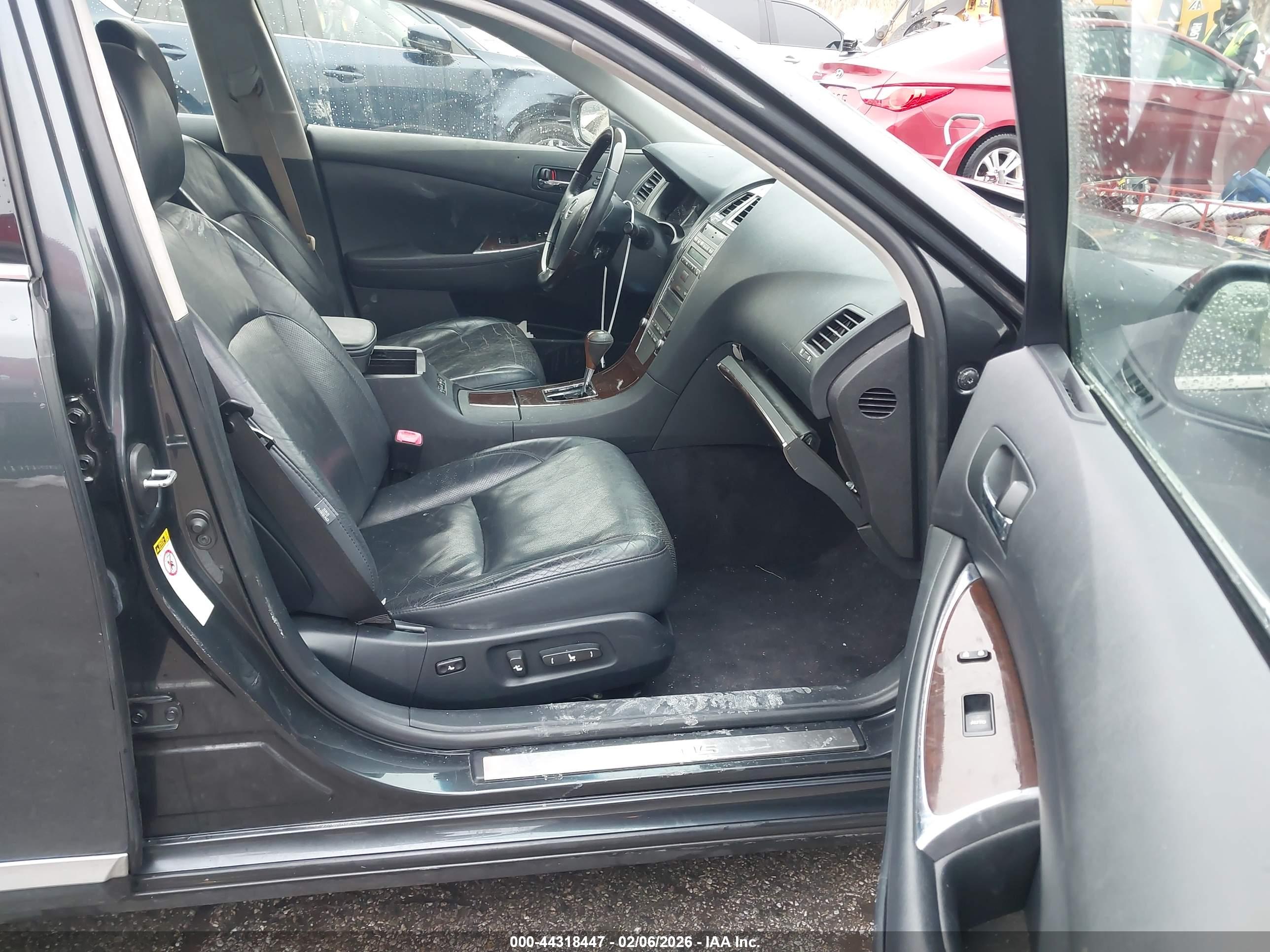 LEXUS ES image 5