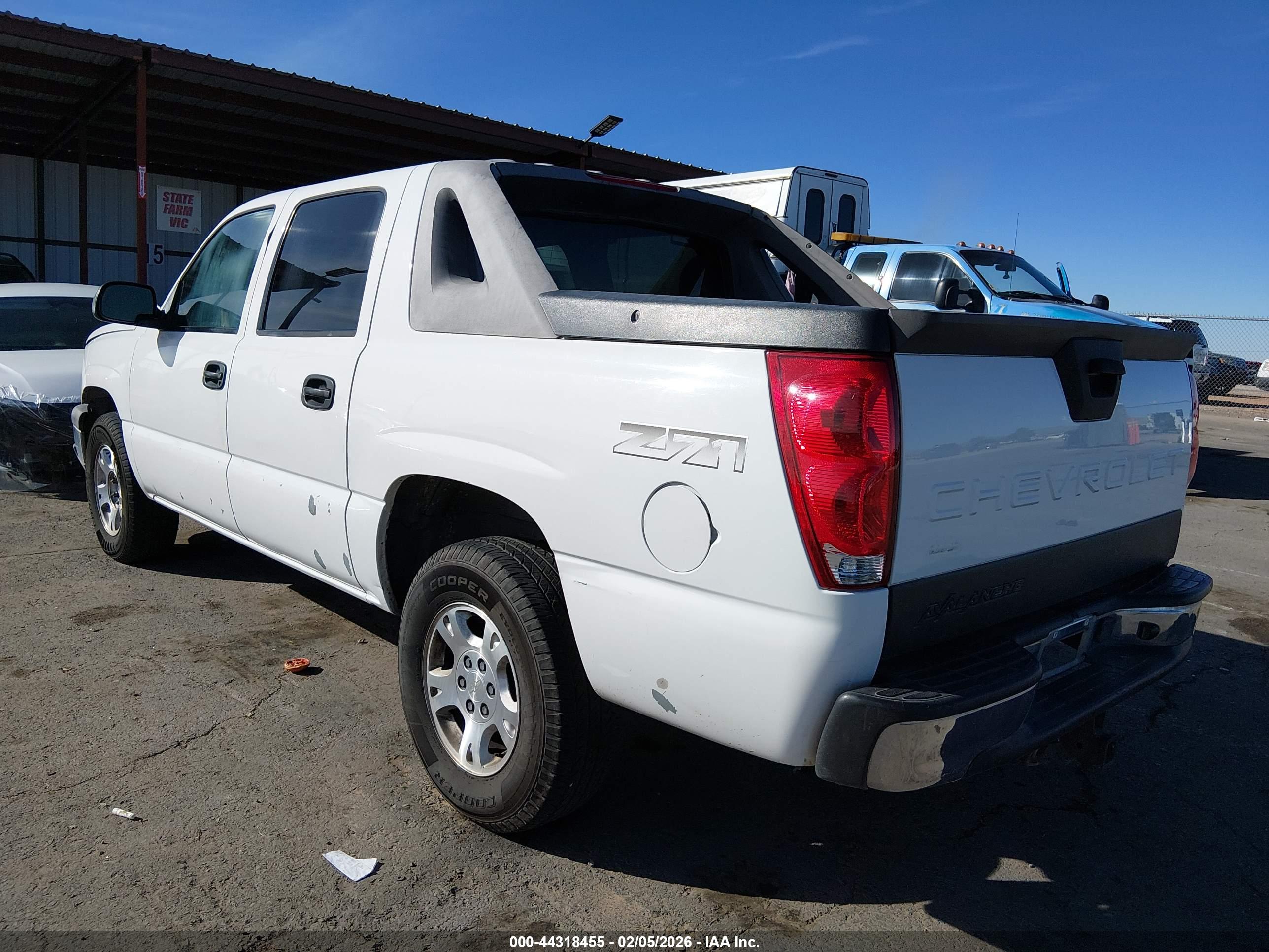 CHEVROLET AVALANCHE image 3