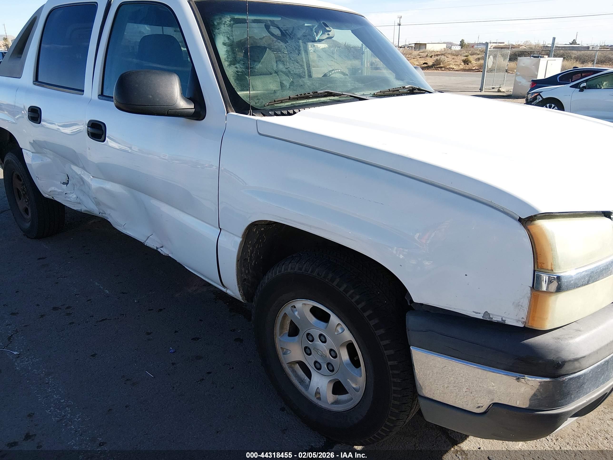 CHEVROLET AVALANCHE image 6