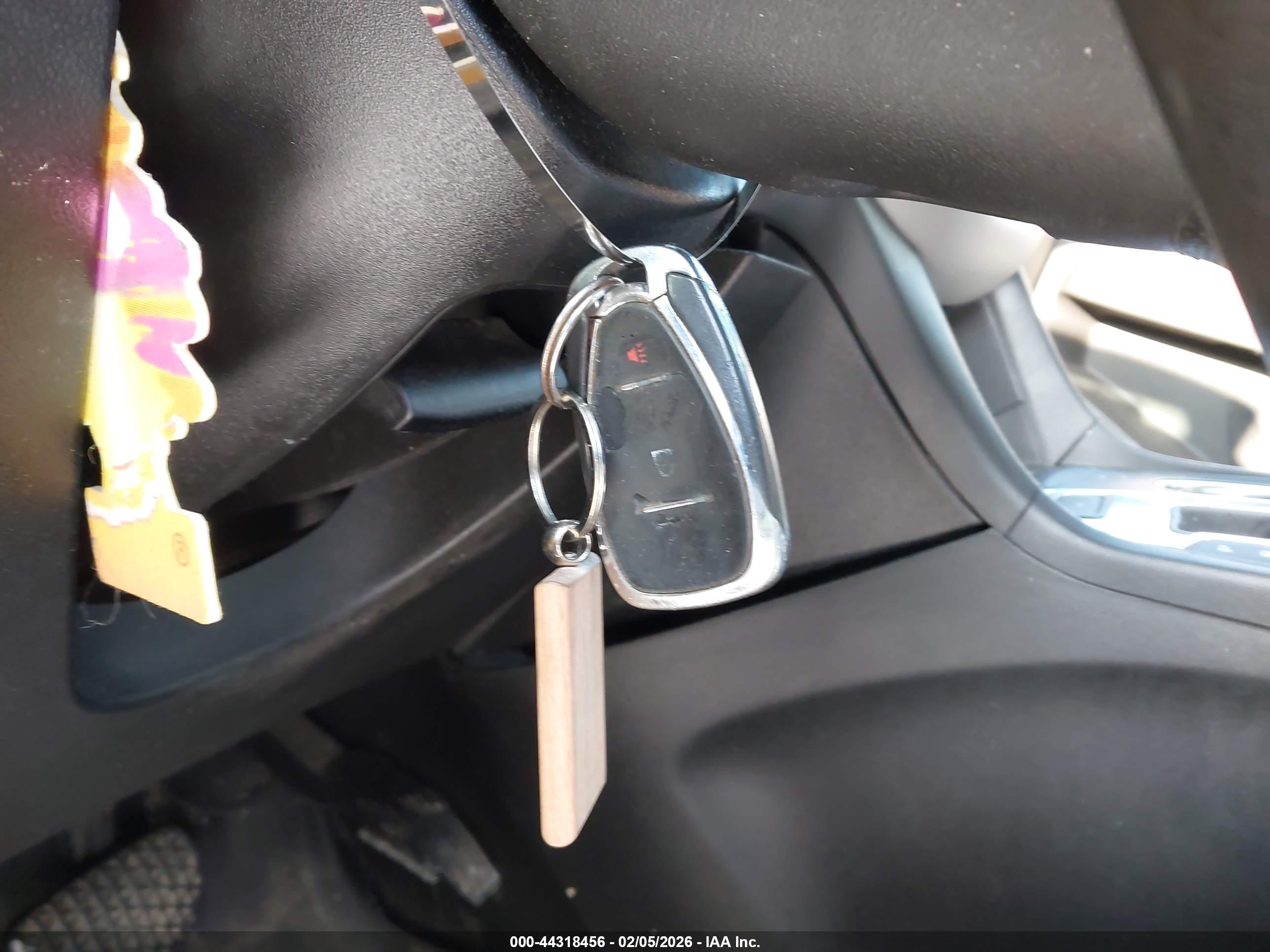 CHEVROLET EQUINOX image 11