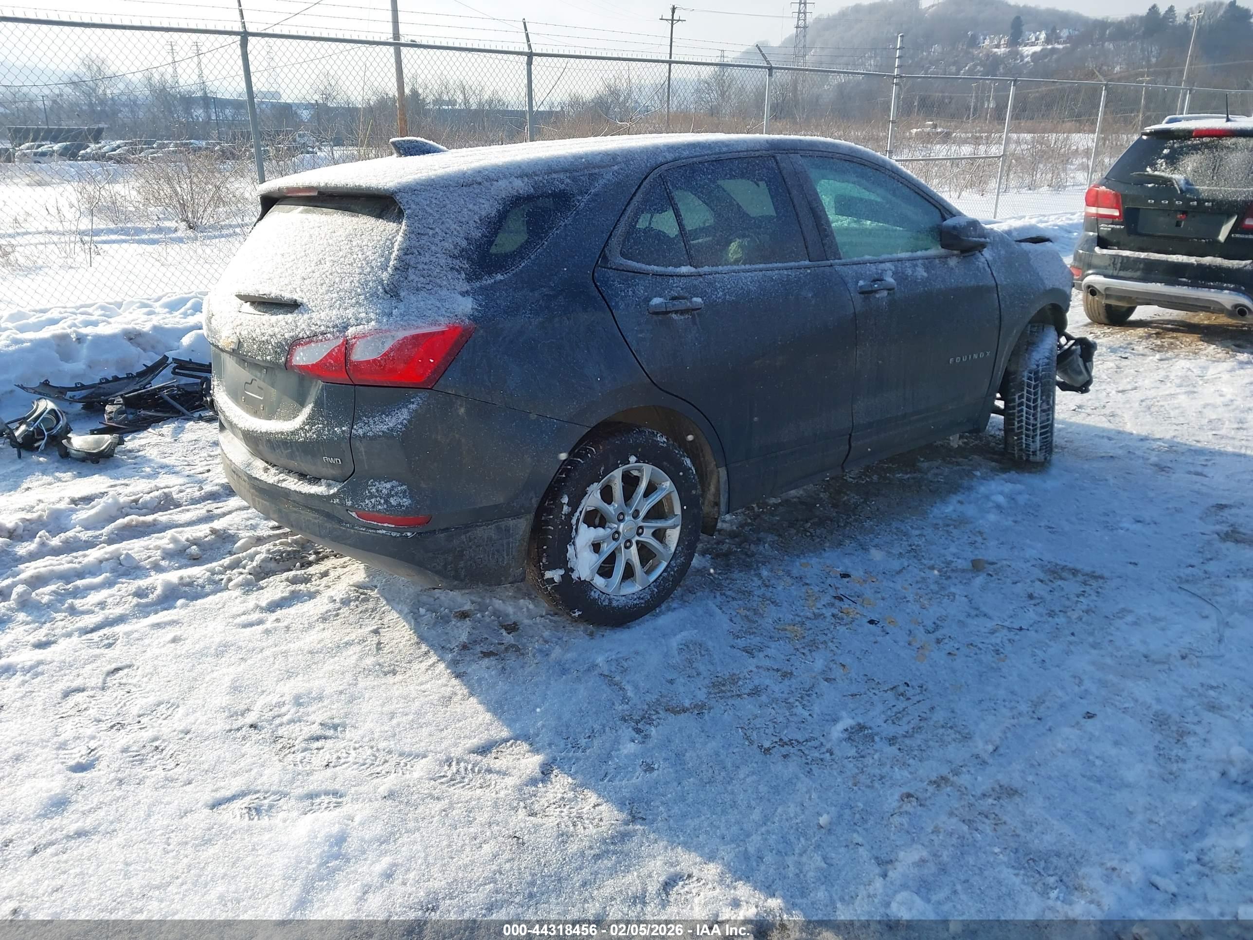 CHEVROLET EQUINOX image 4