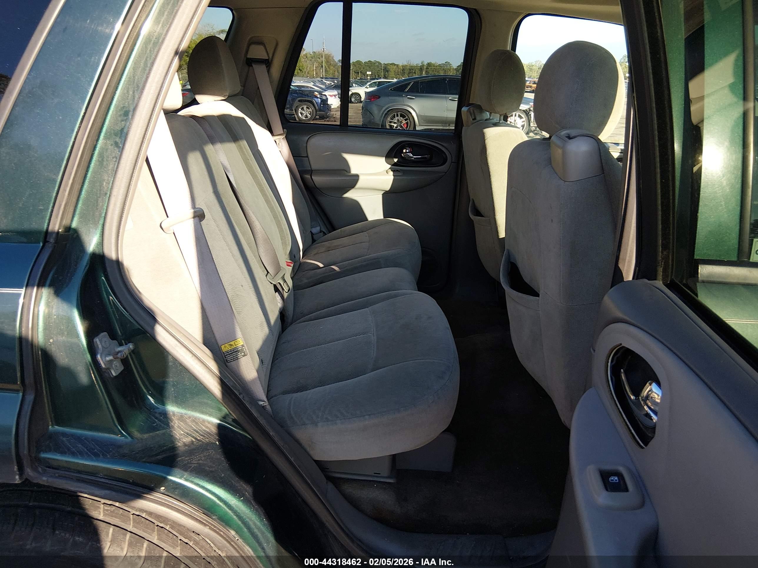 CHEVROLET TRAILBLAZER image 8
