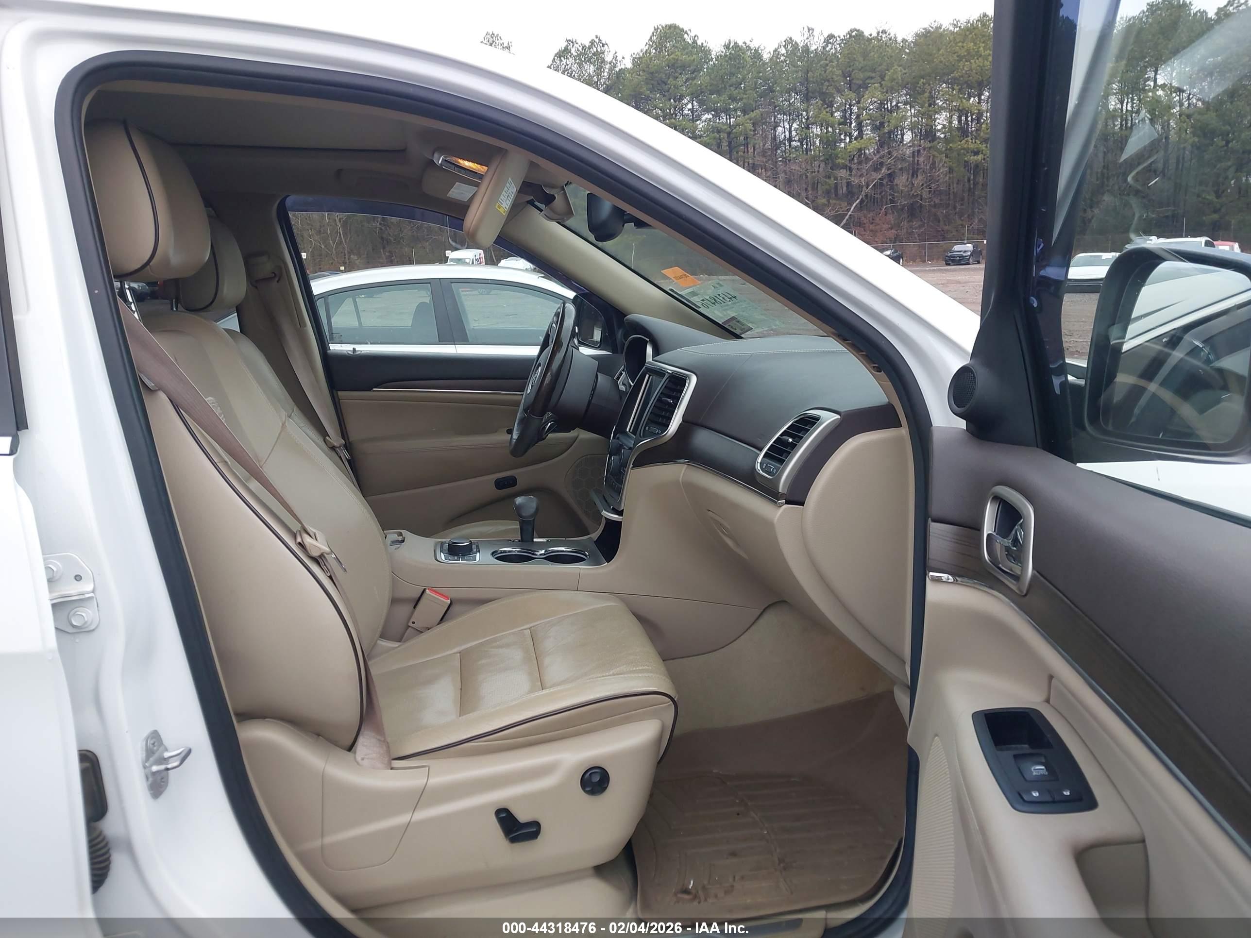 JEEP GRAND image 5