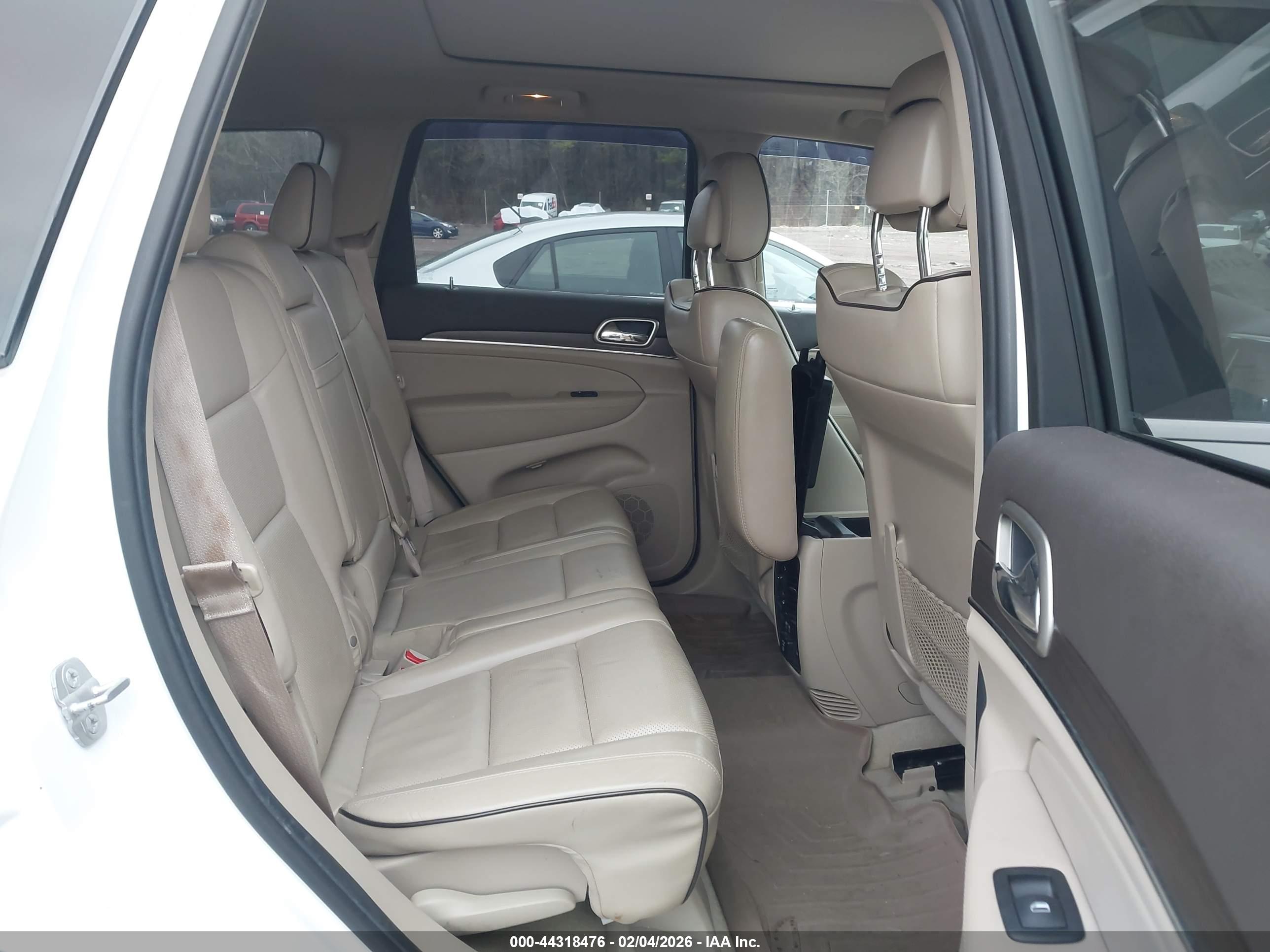 JEEP GRAND image 8