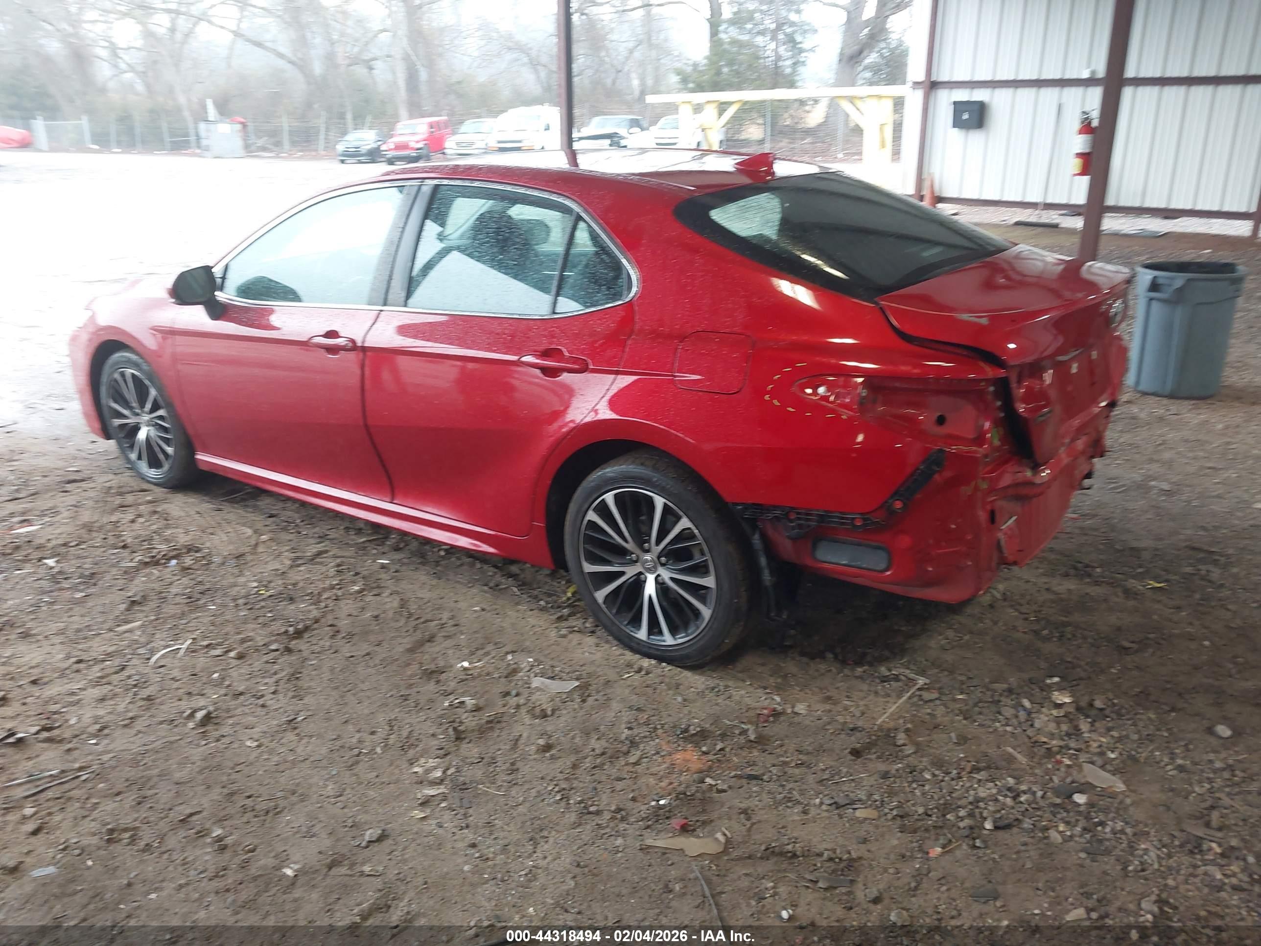 TOYOTA CAMRY image 3