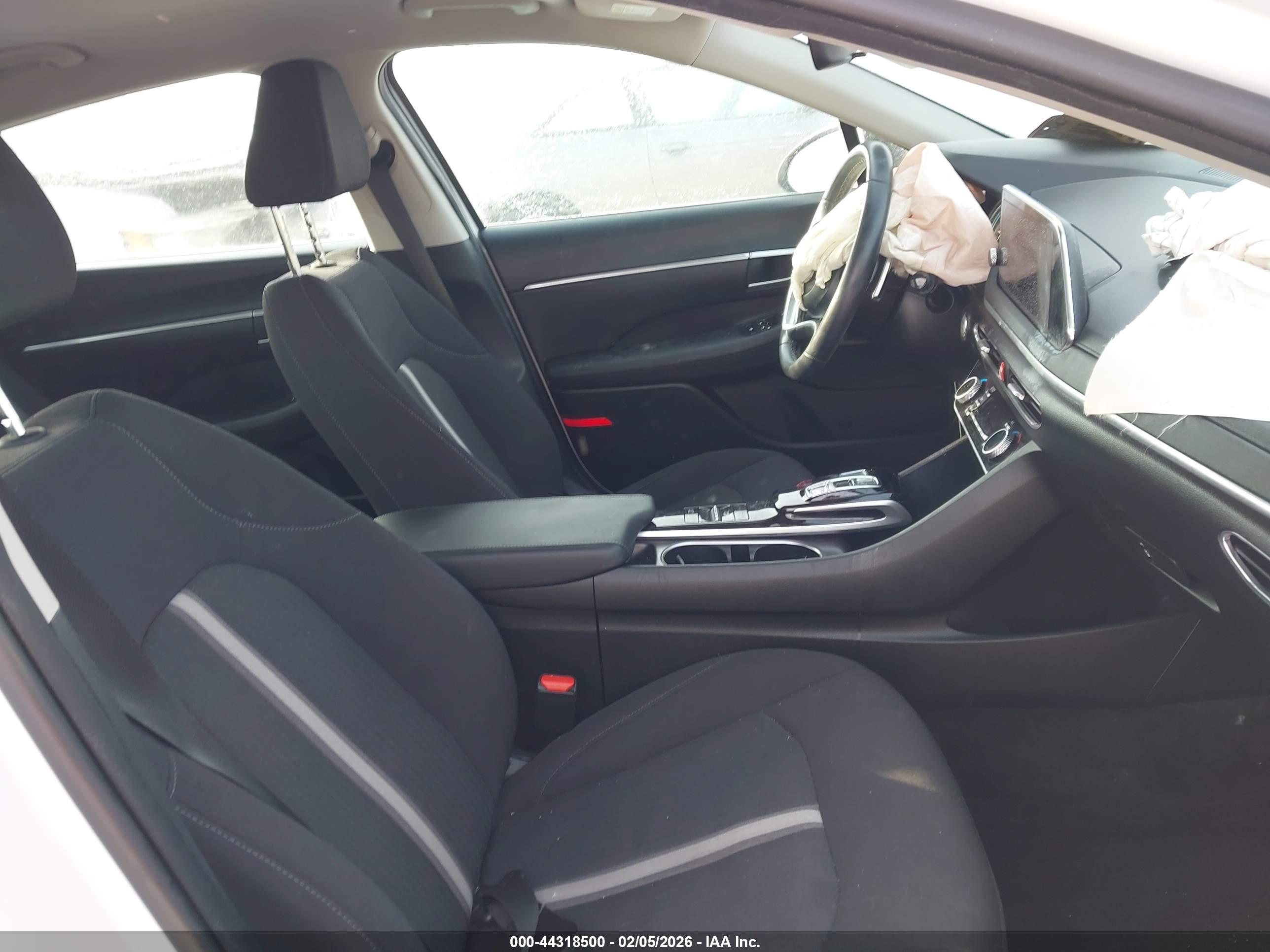 HYUNDAI SONATA image 5