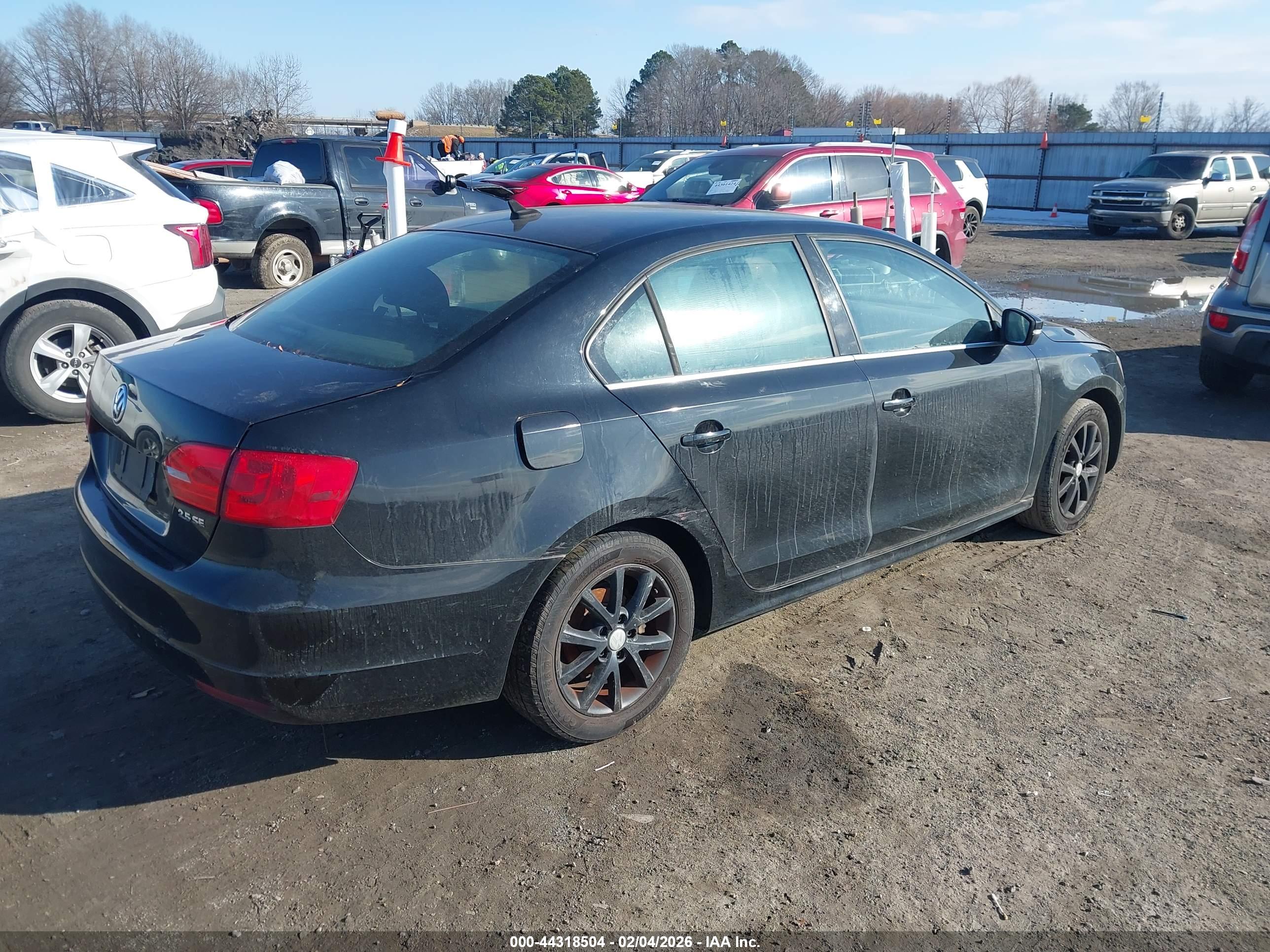 VOLKSWAGEN JETTA image 4