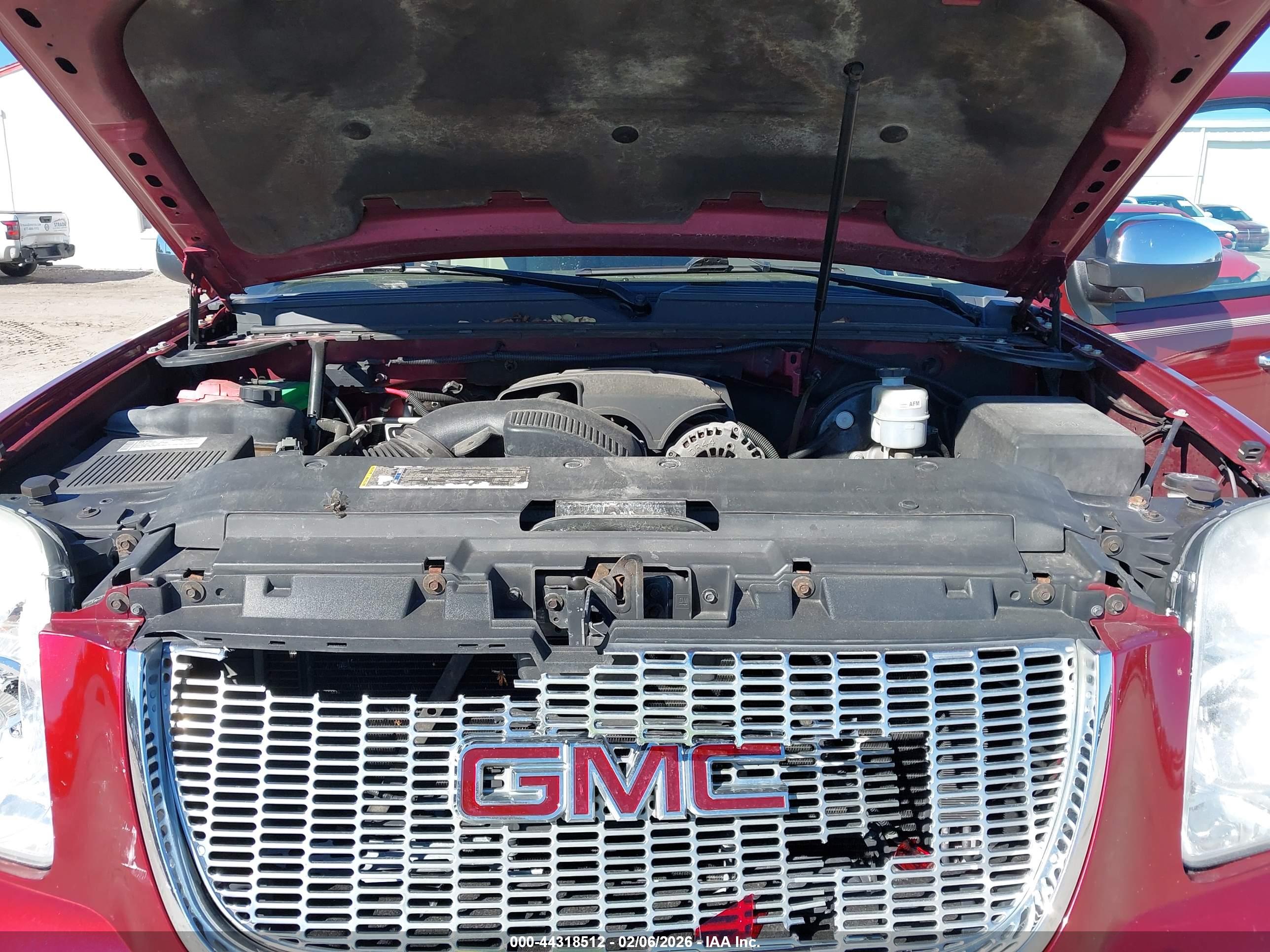 GMC YUKON image 10