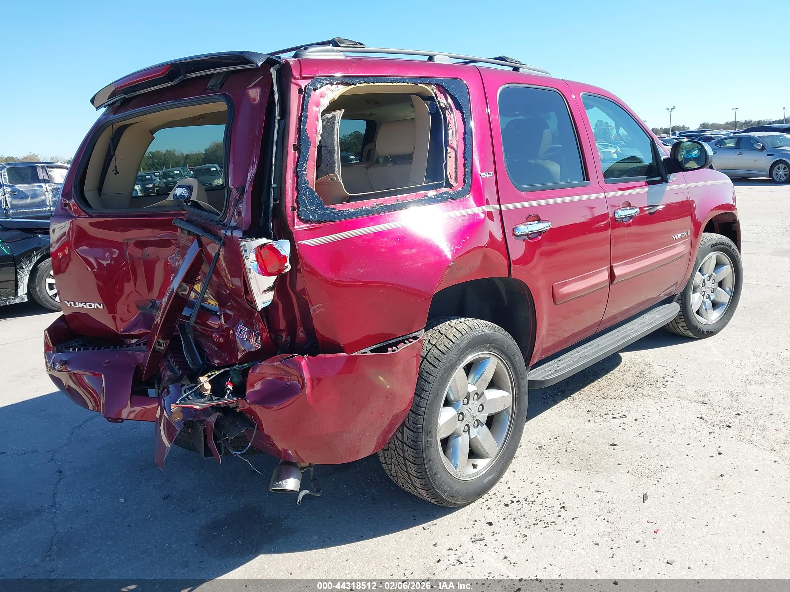 GMC YUKON image 4