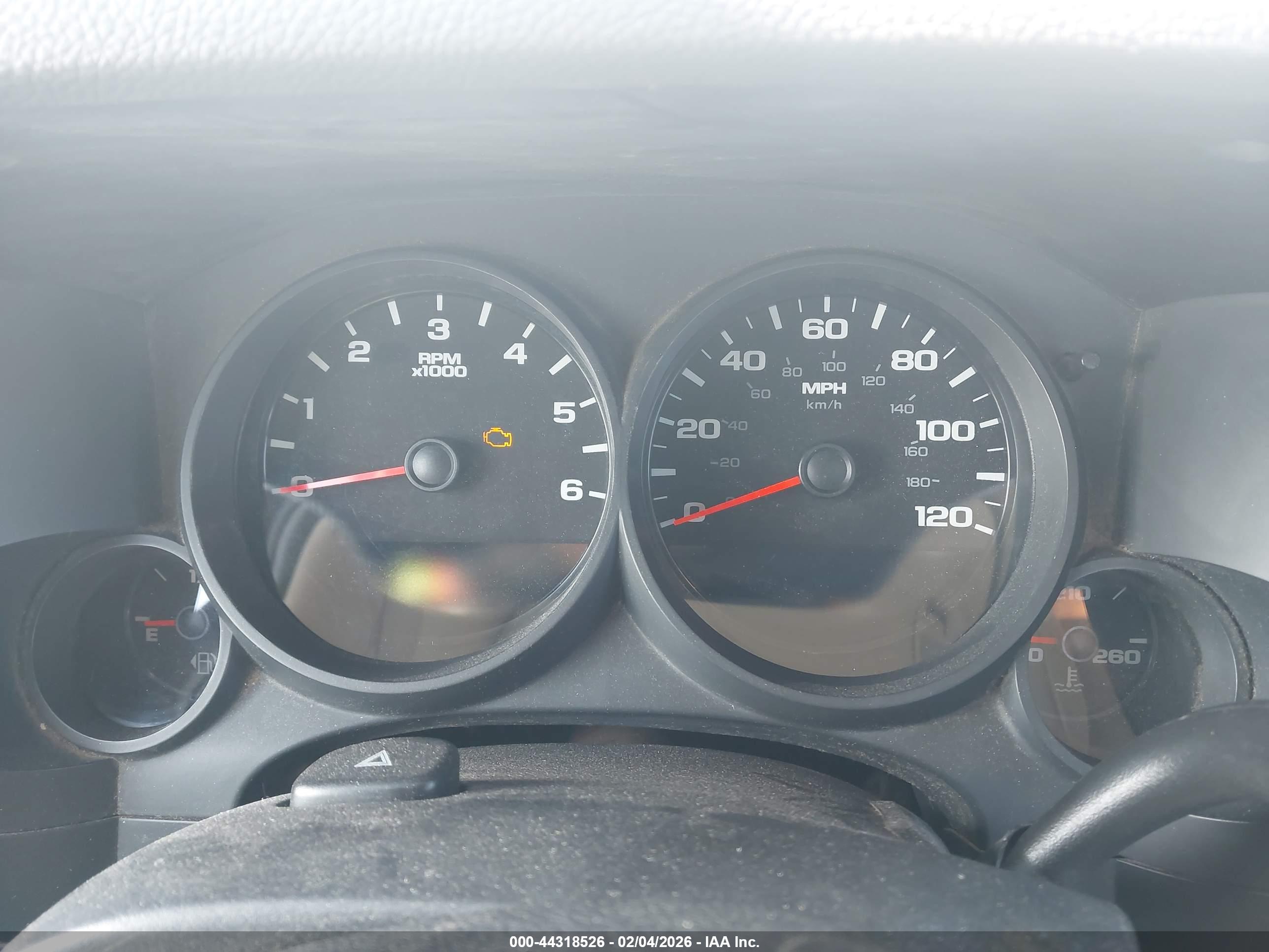 CHEVROLET SILVERADO image 7