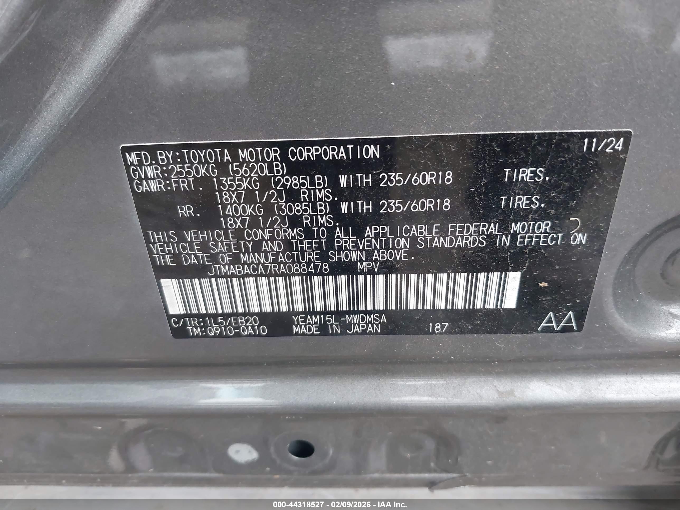 TOYOTA BZ4X image 9