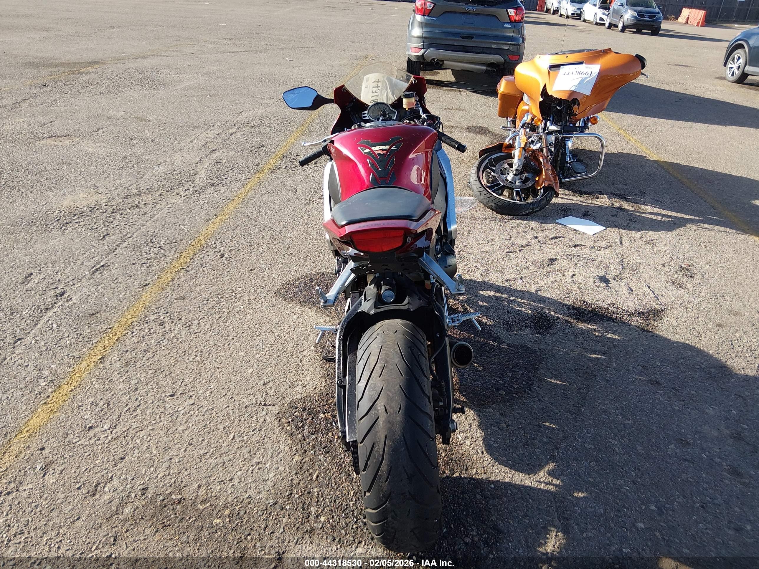 HONDA CBR1000 image 6