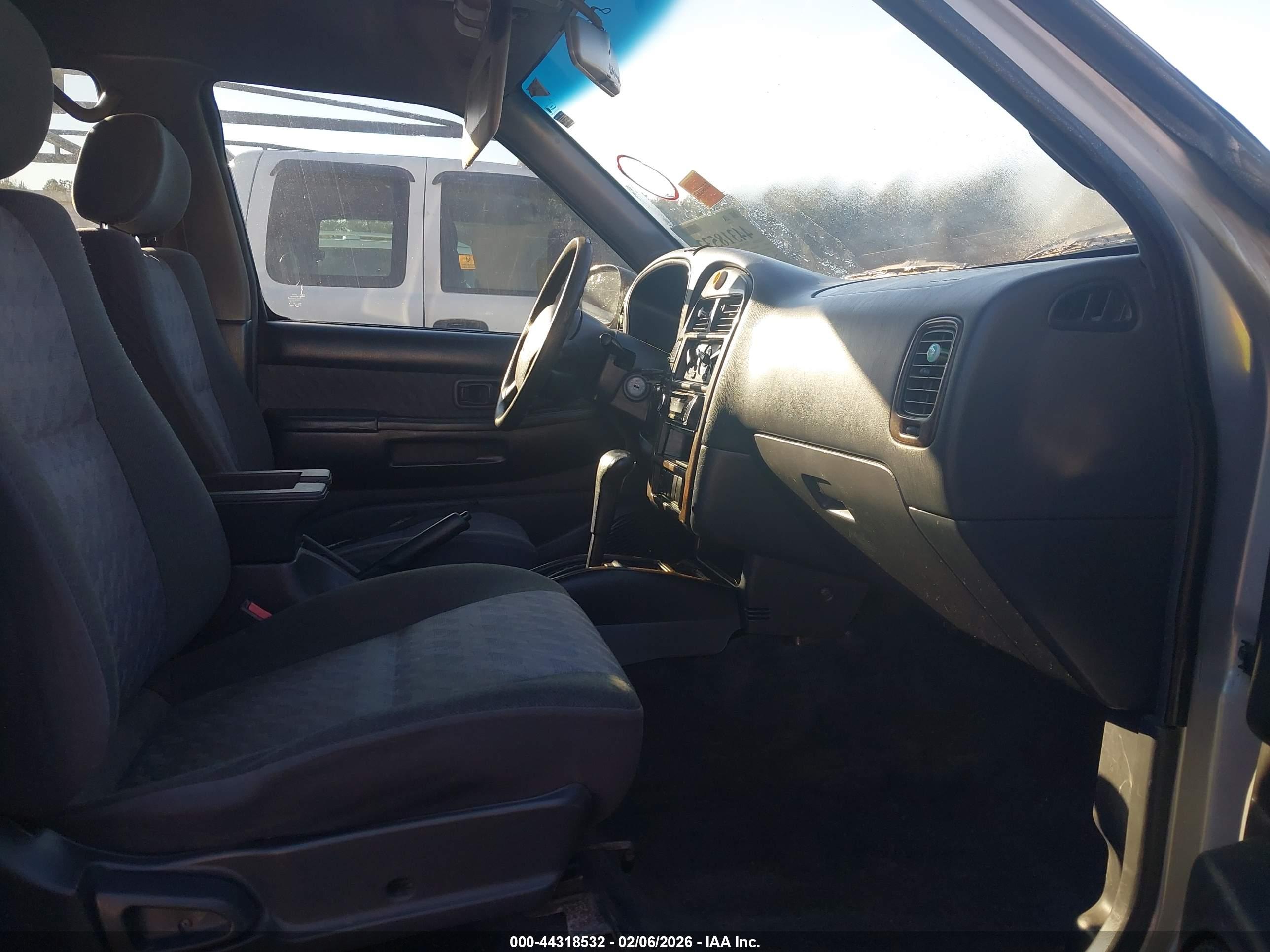 NISSAN PATHFINDER image 5