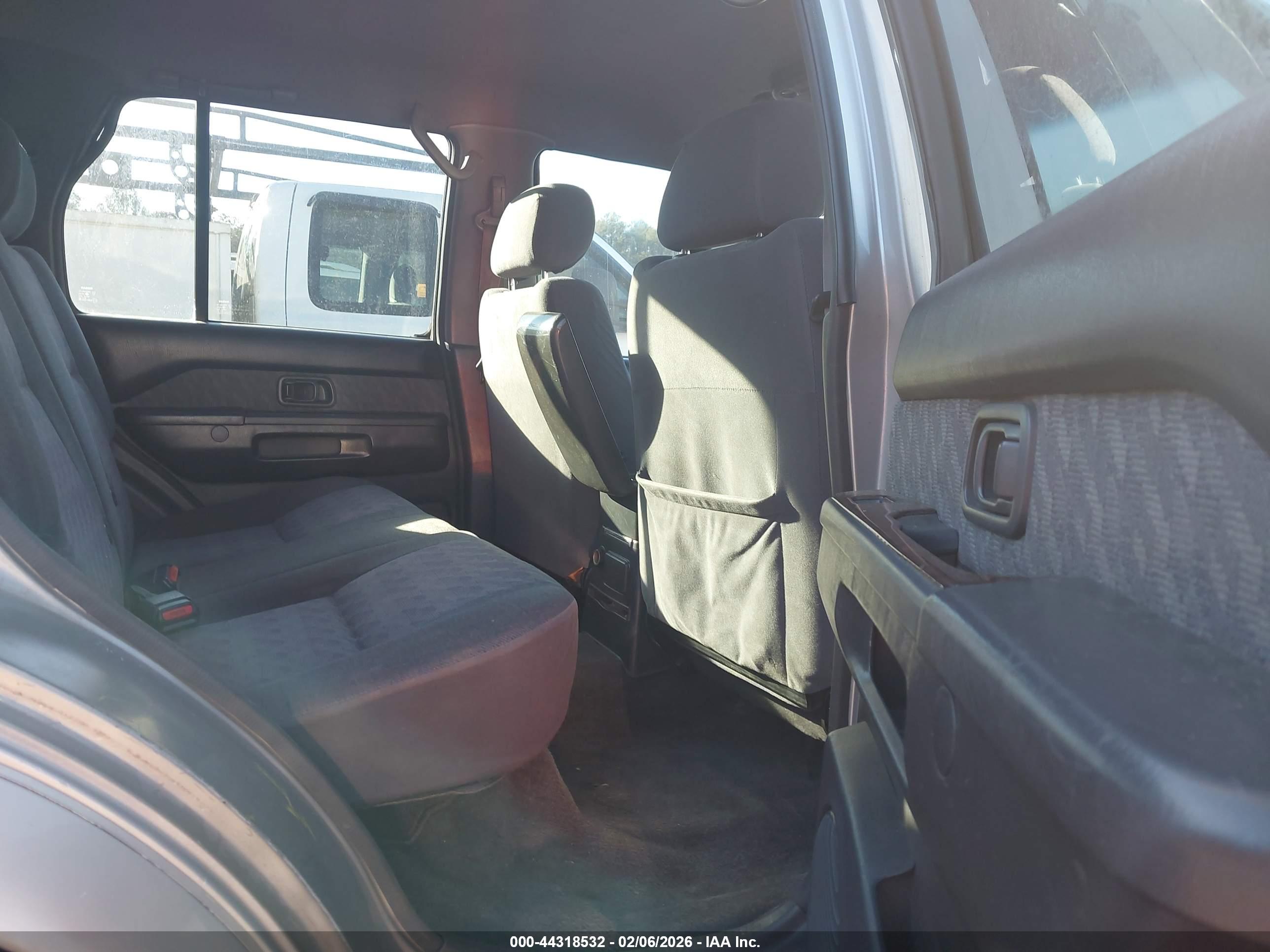 NISSAN PATHFINDER image 8