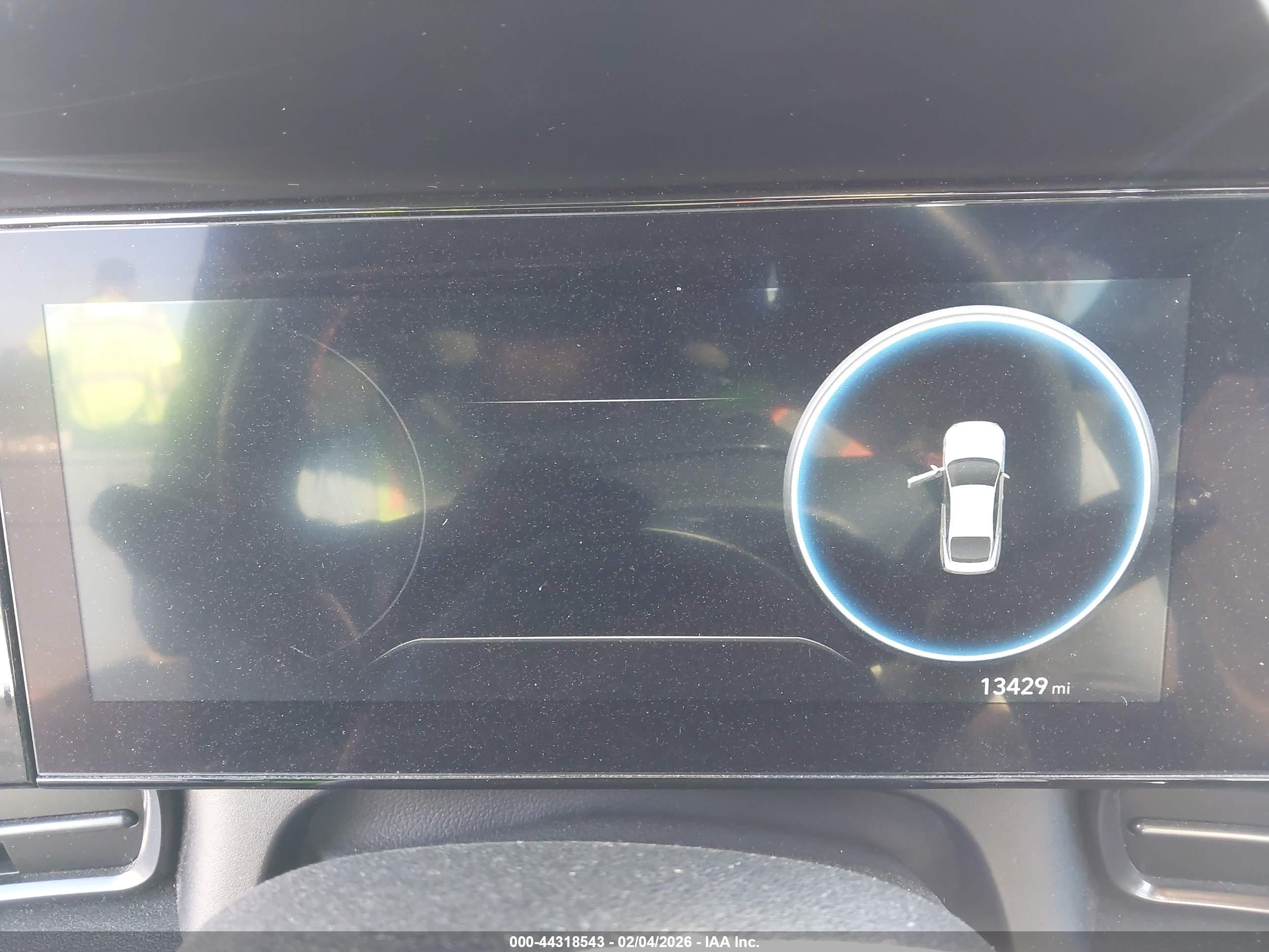 HYUNDAI ELANTRA image 7