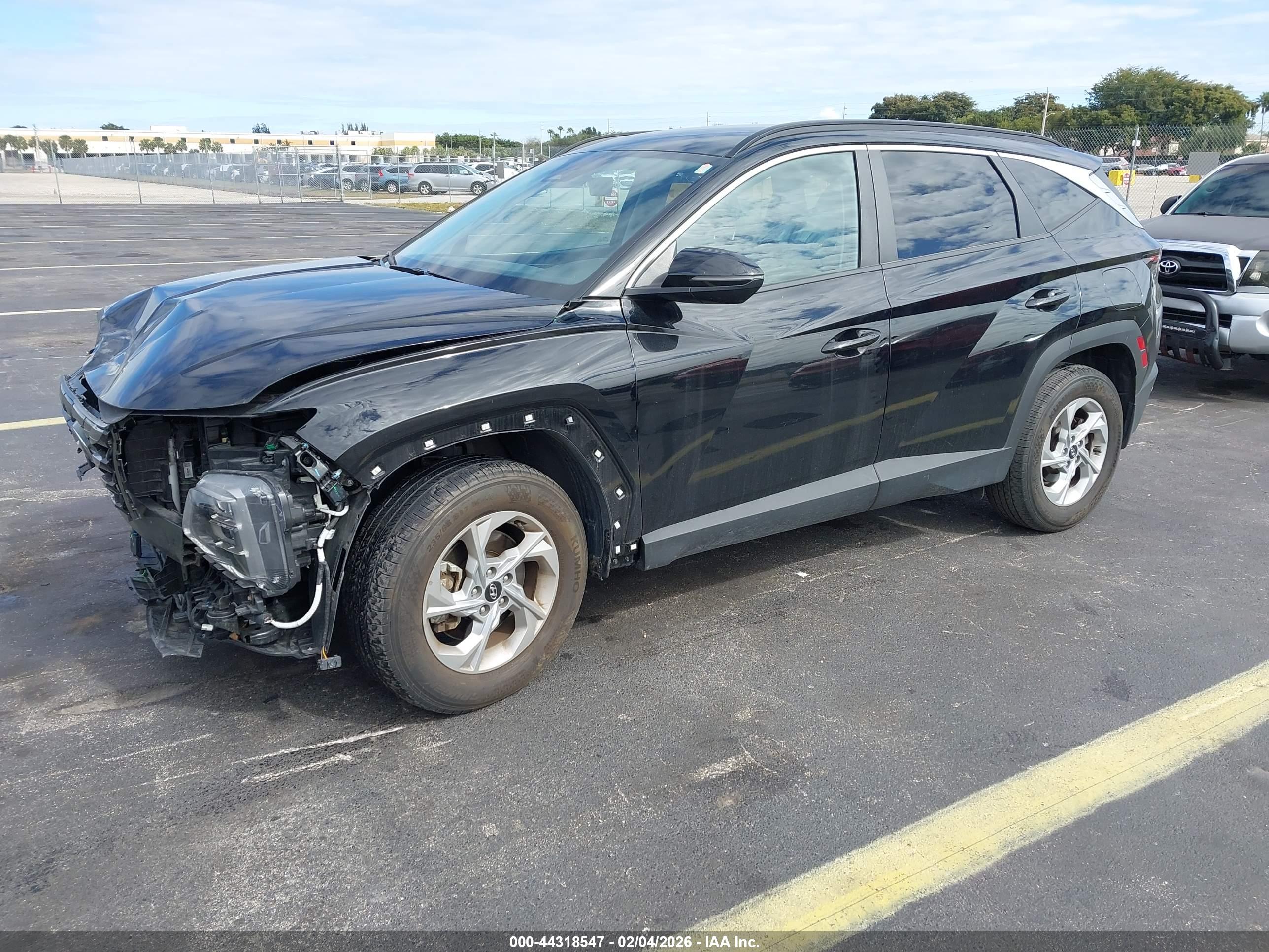 HYUNDAI TUCSON image 2