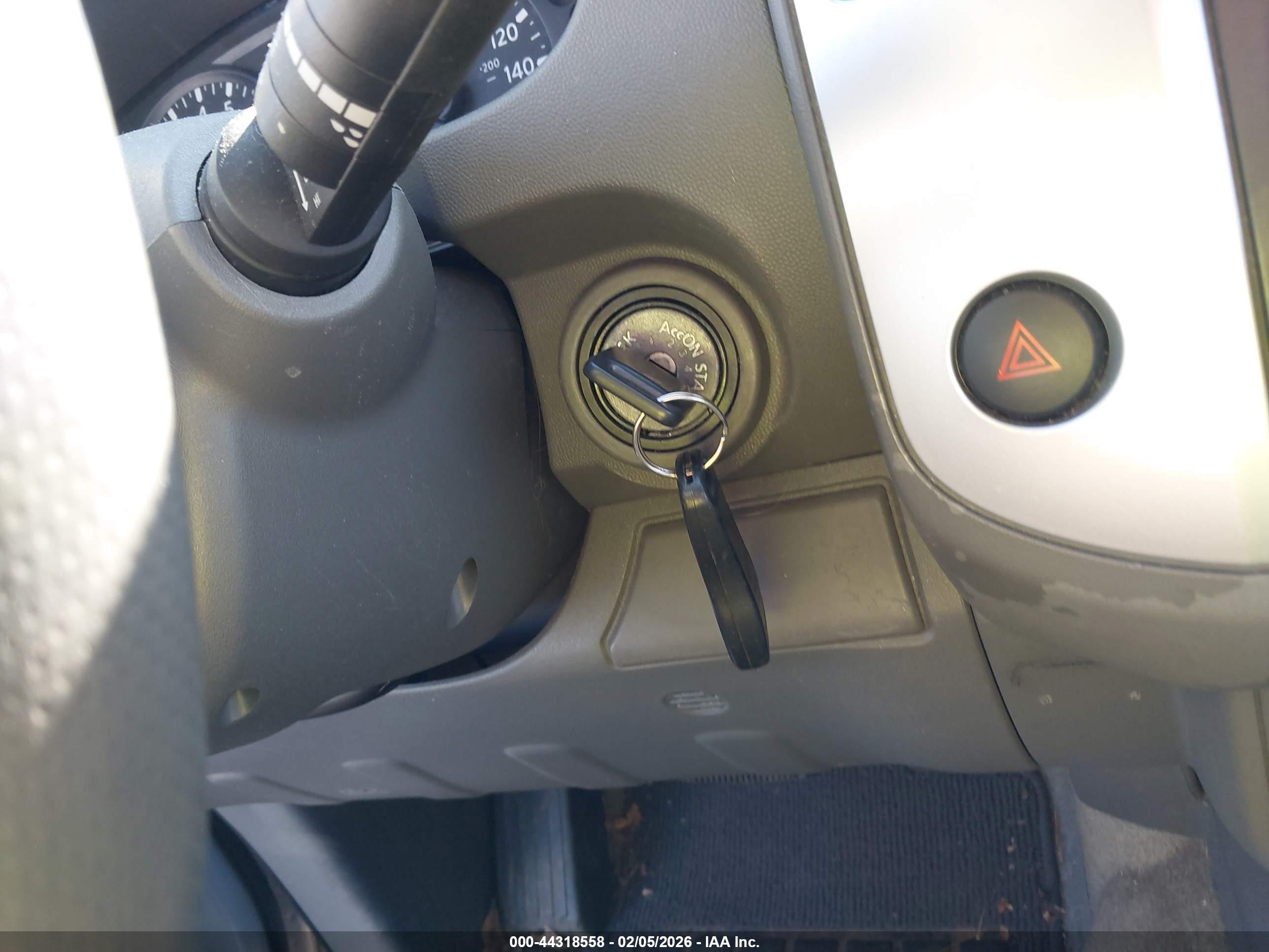 NISSAN FRONTIER image 11