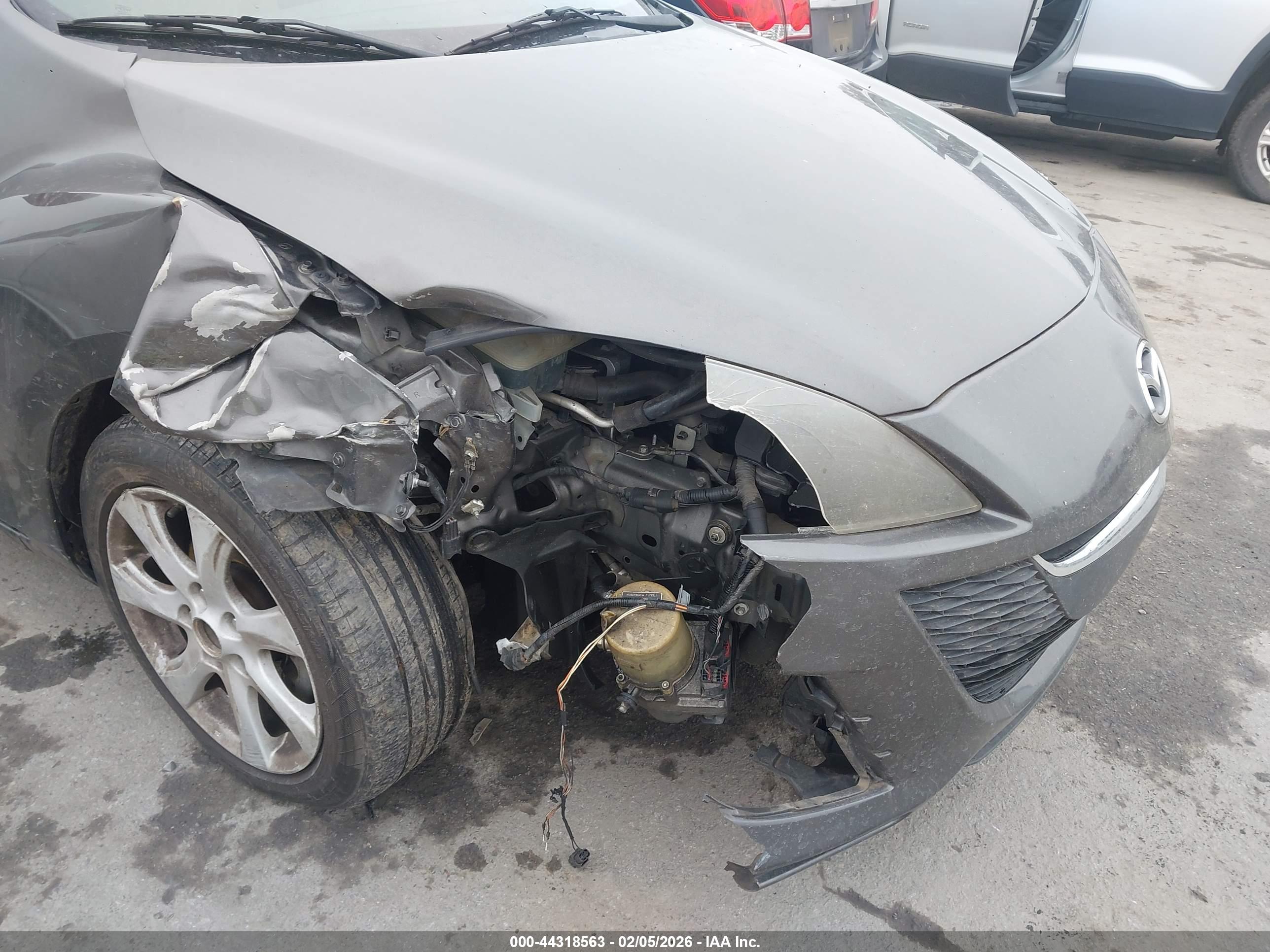 MAZDA MAZDA3 image 6