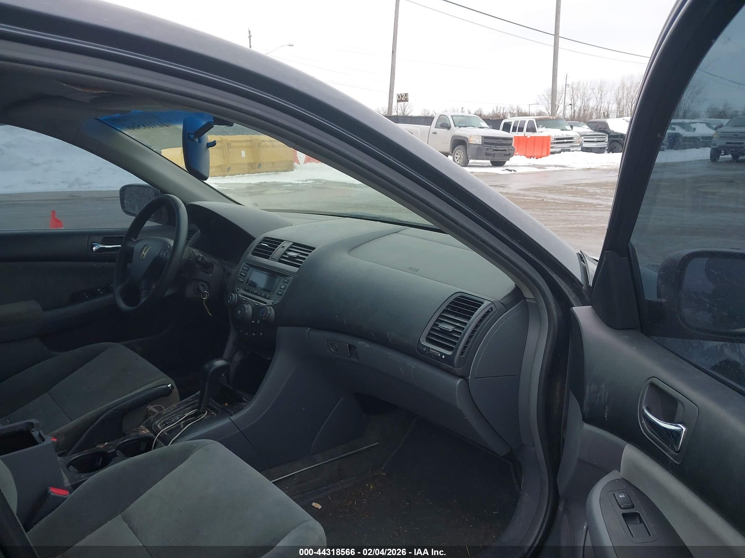 HONDA ACCORD image 5