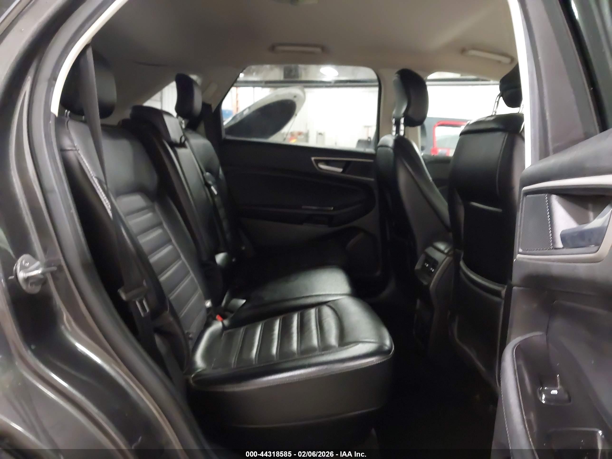 FORD EDGE image 8