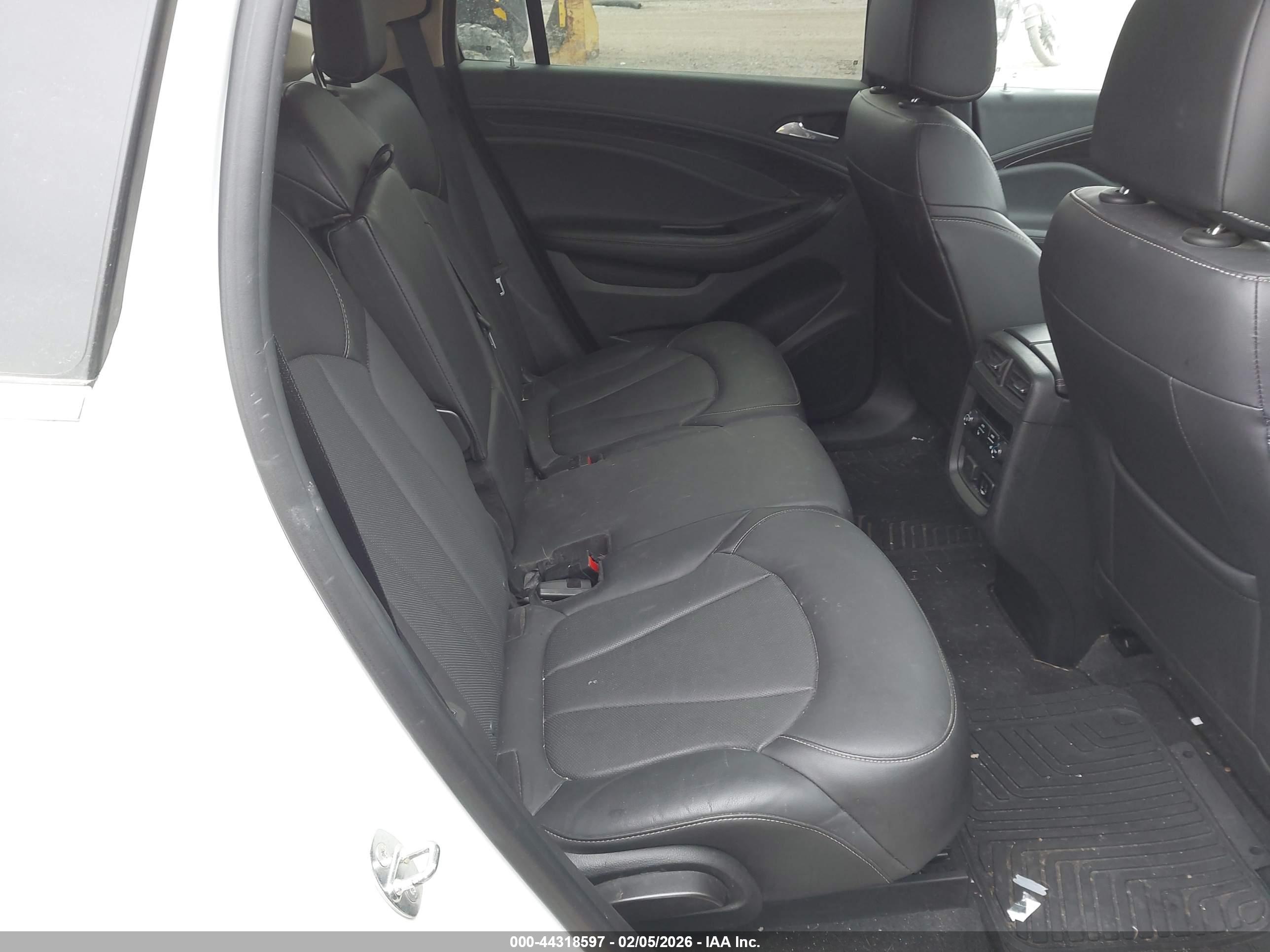 BUICK ENVISION image 8