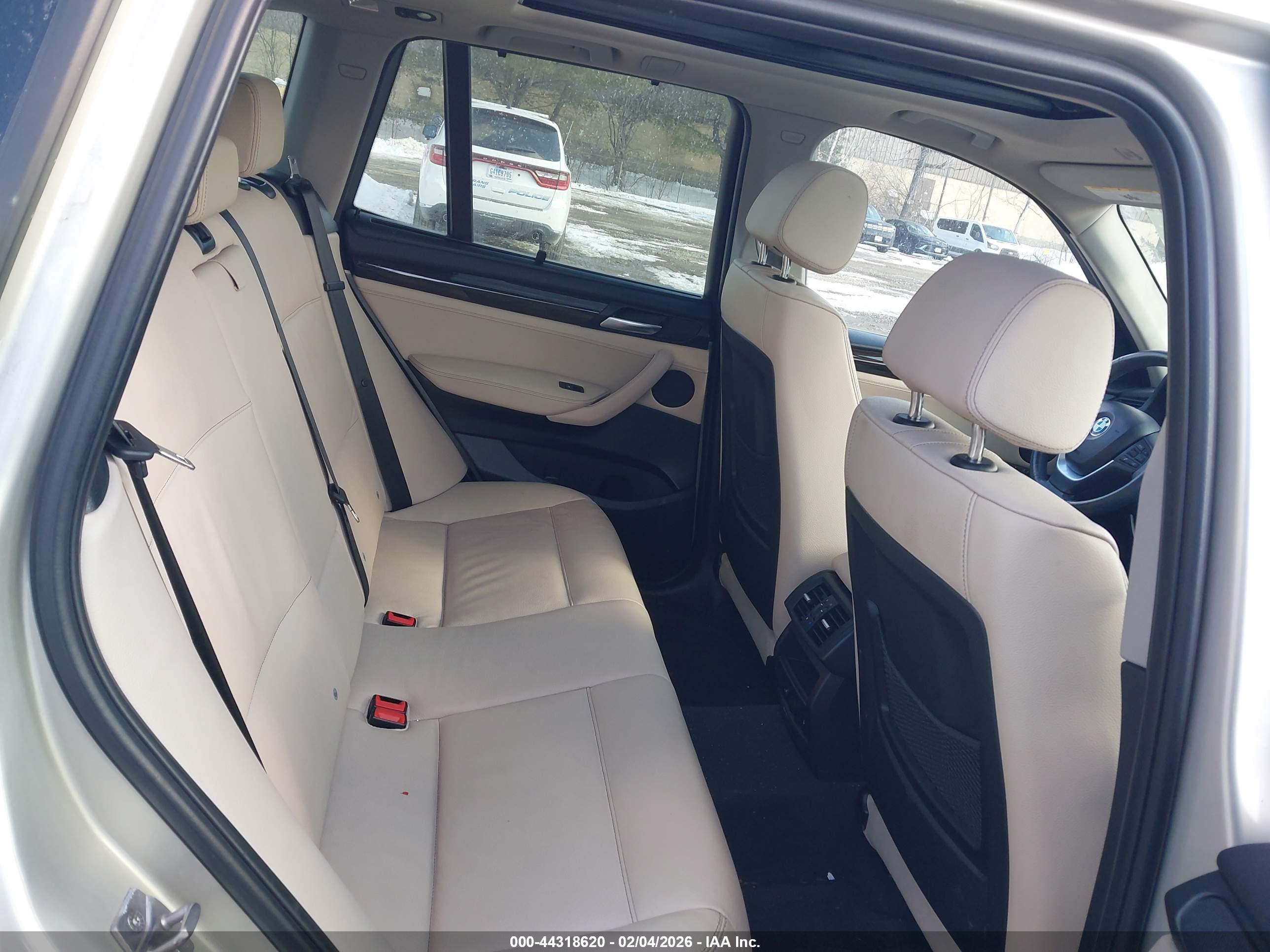 BMW X3 image 8