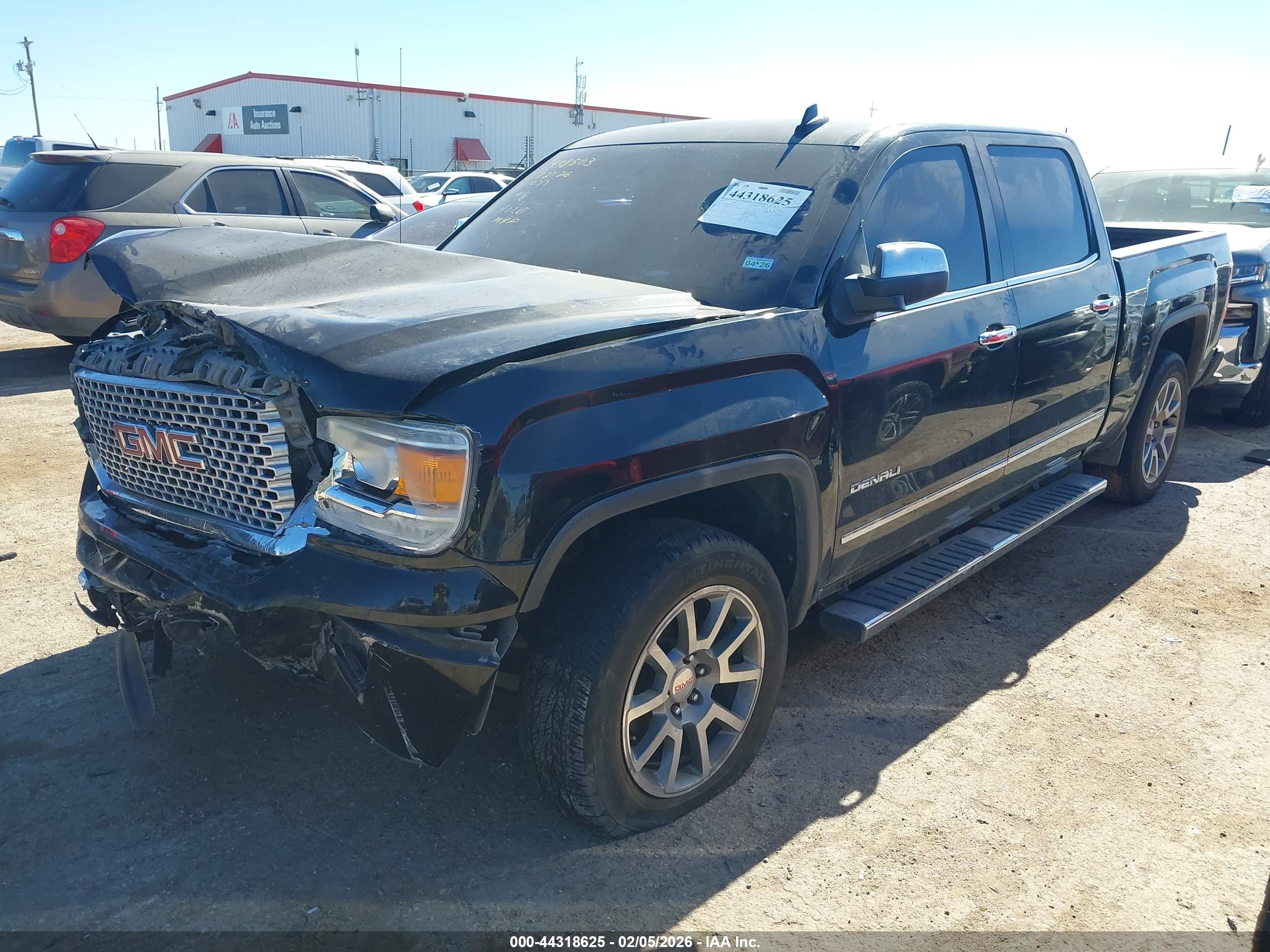 GMC SIERRA image 2