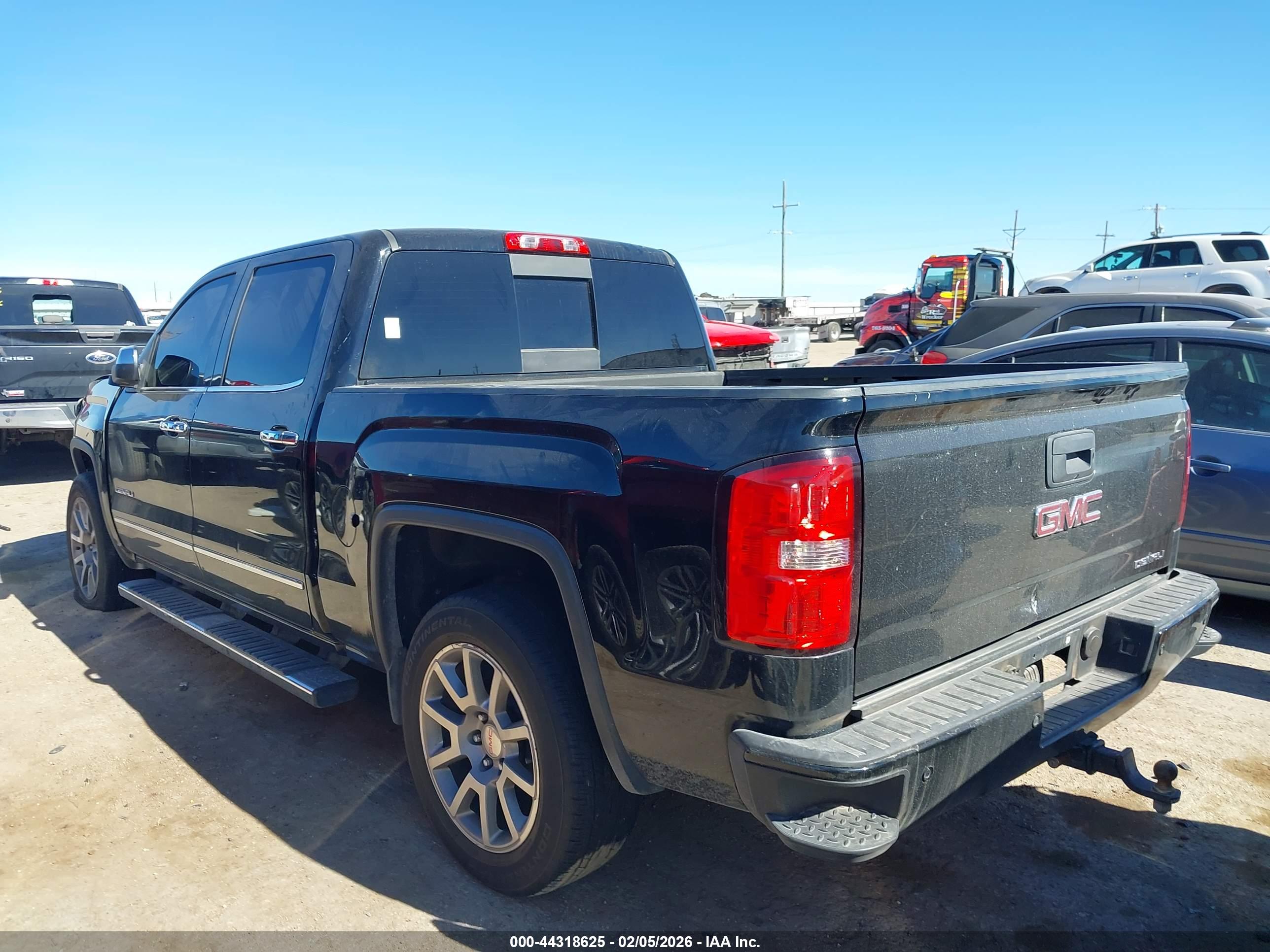 GMC SIERRA image 3