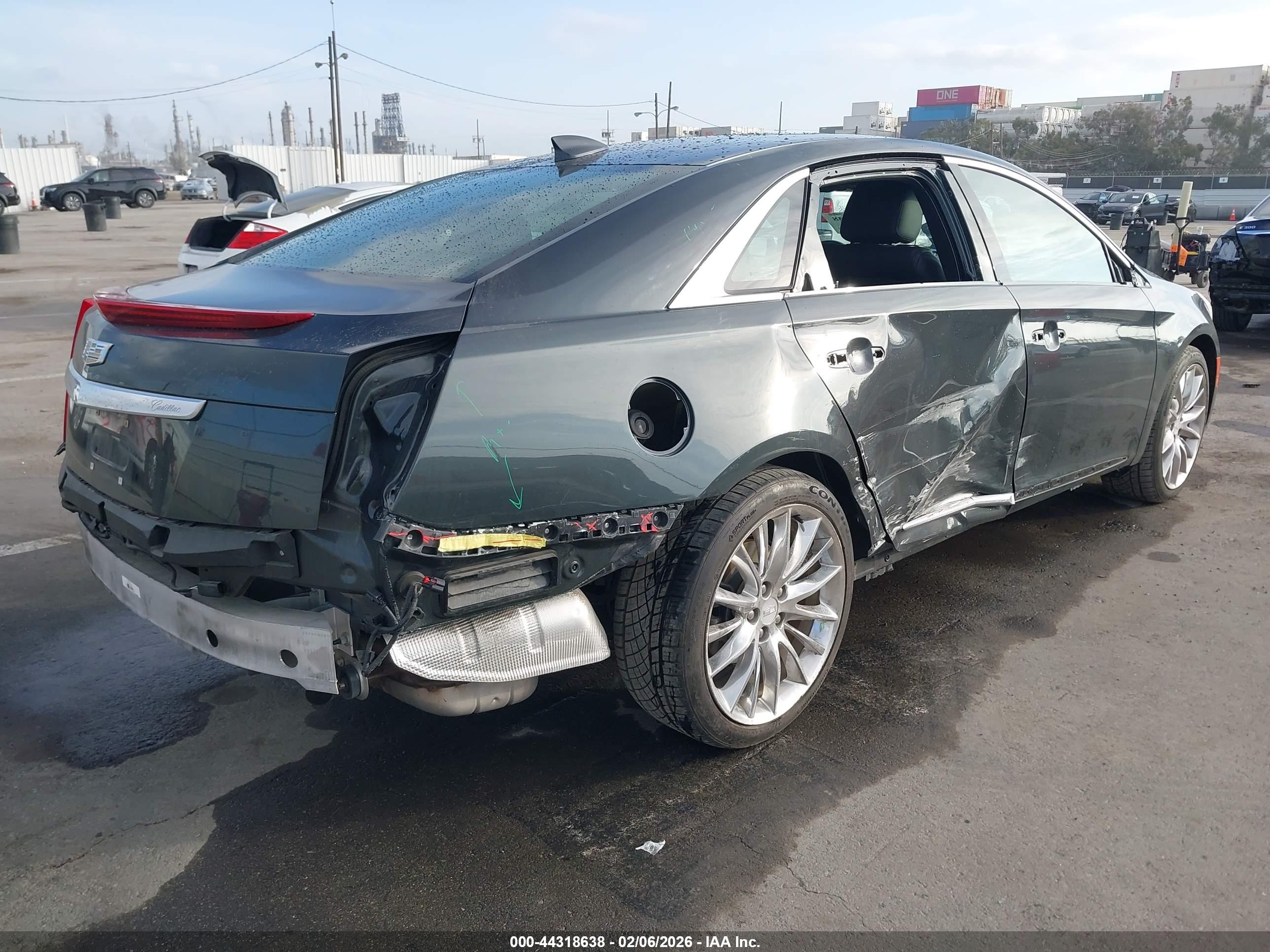 CADILLAC XTS image 4