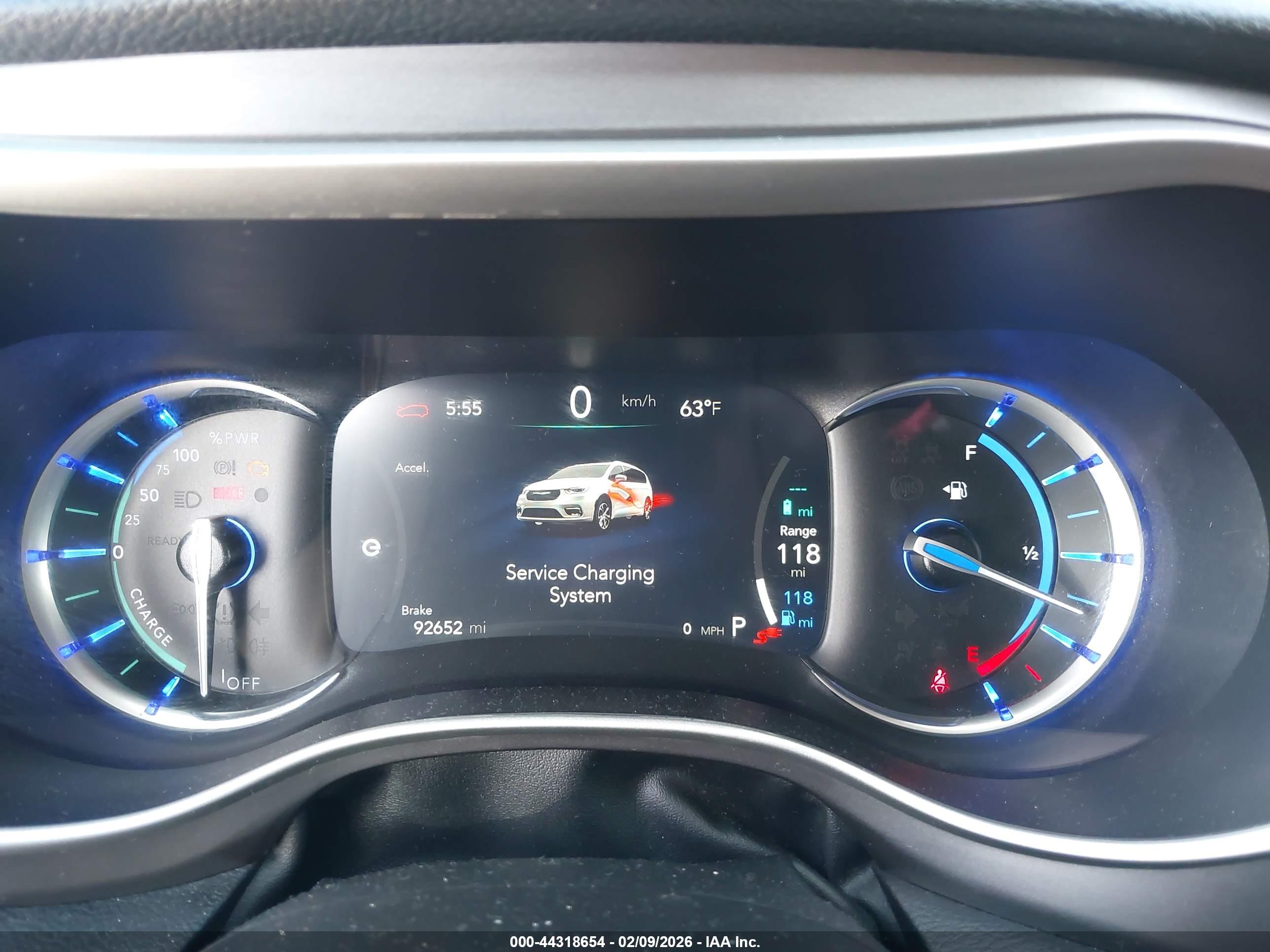 CHRYSLER PACIFICA image 7