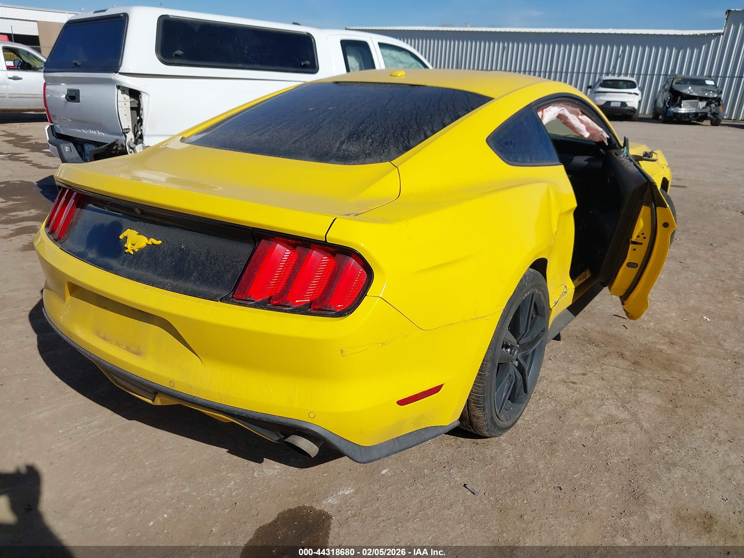 FORD MUSTANG image 4