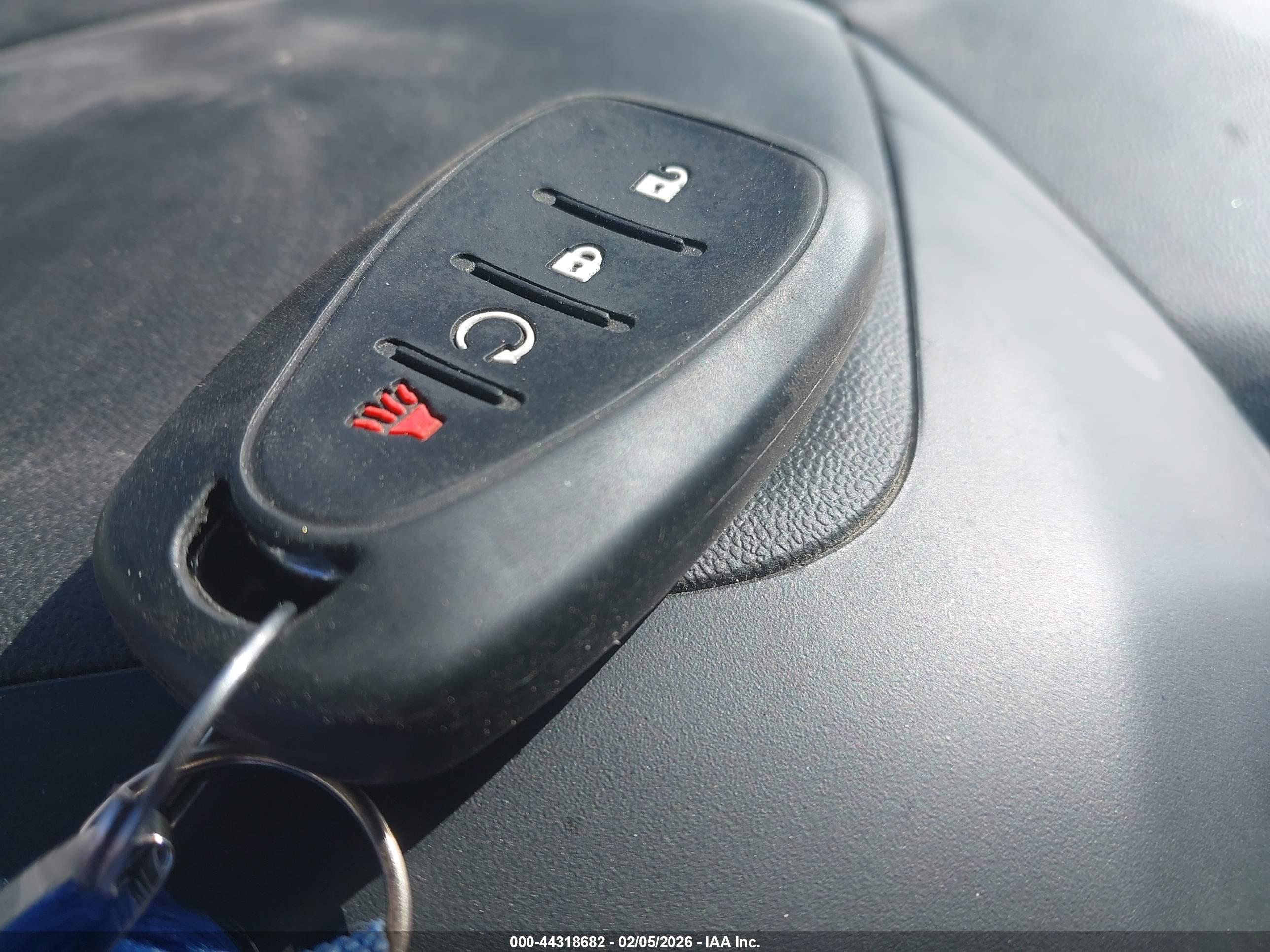 CHEVROLET EQUINOX image 11