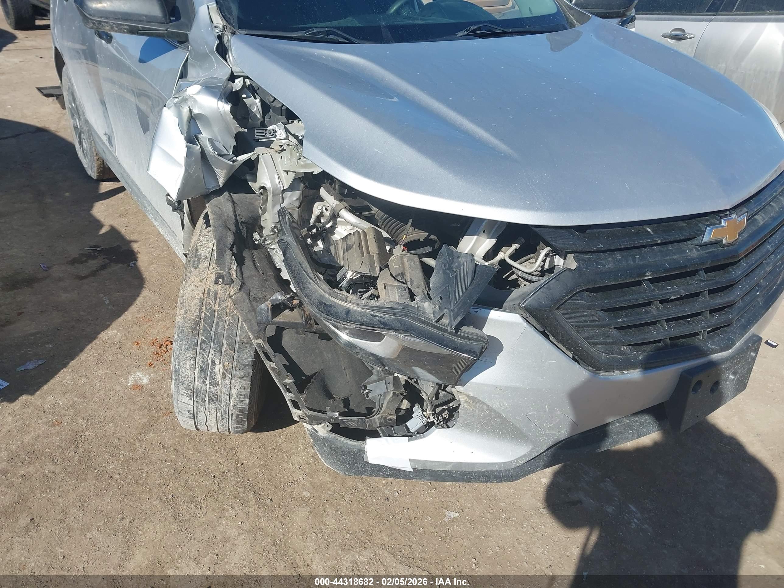 CHEVROLET EQUINOX image 6