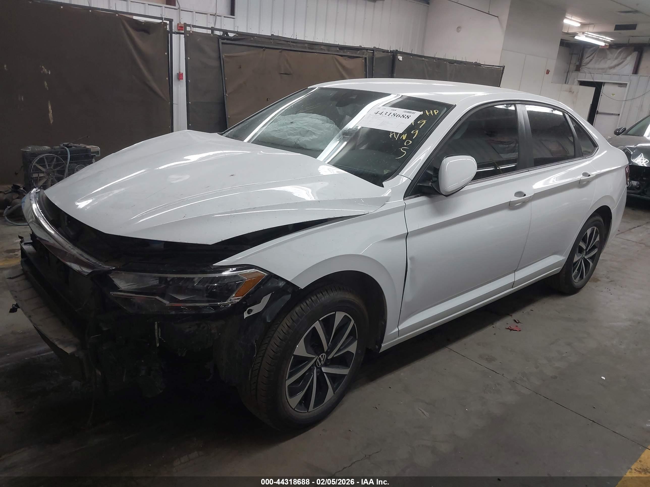 VOLKSWAGEN JETTA image 2