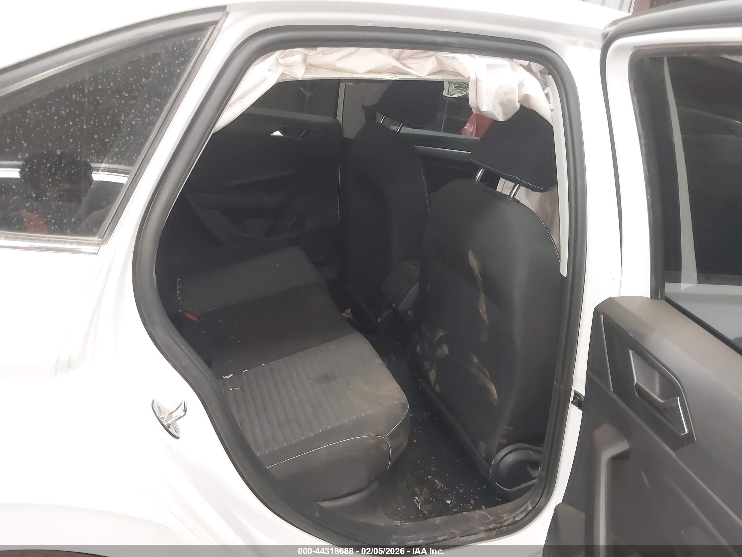 VOLKSWAGEN JETTA image 8