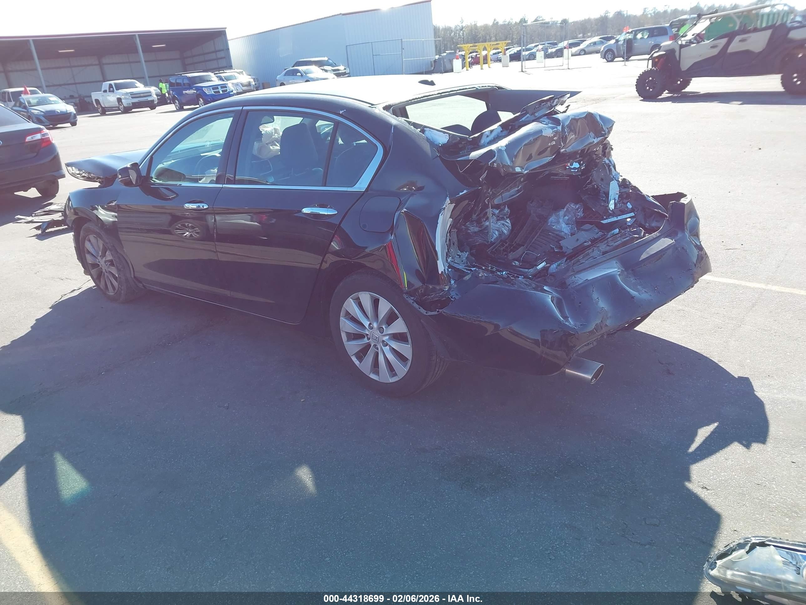 HONDA ACCORD image 3