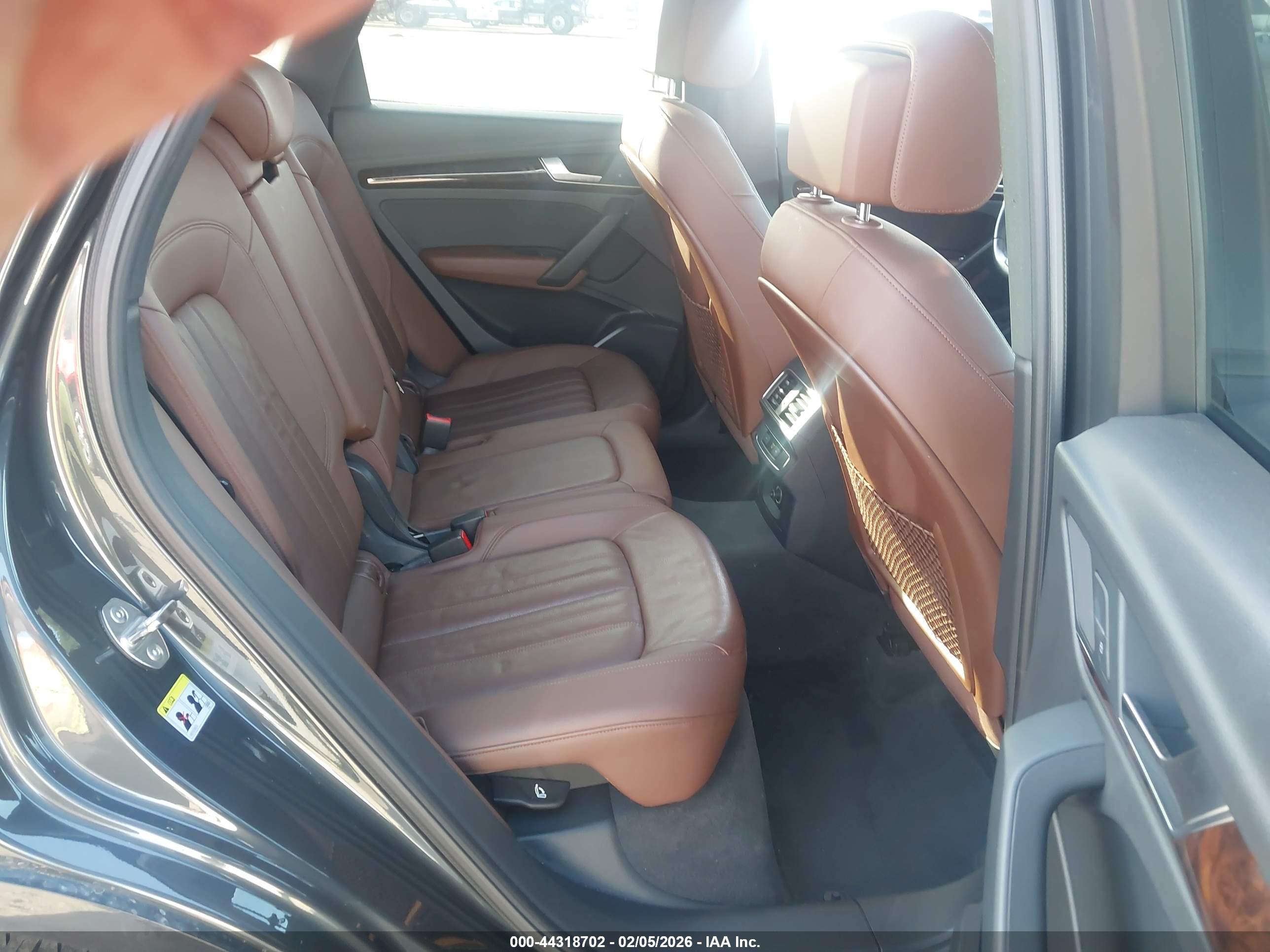 AUDI Q5 image 8