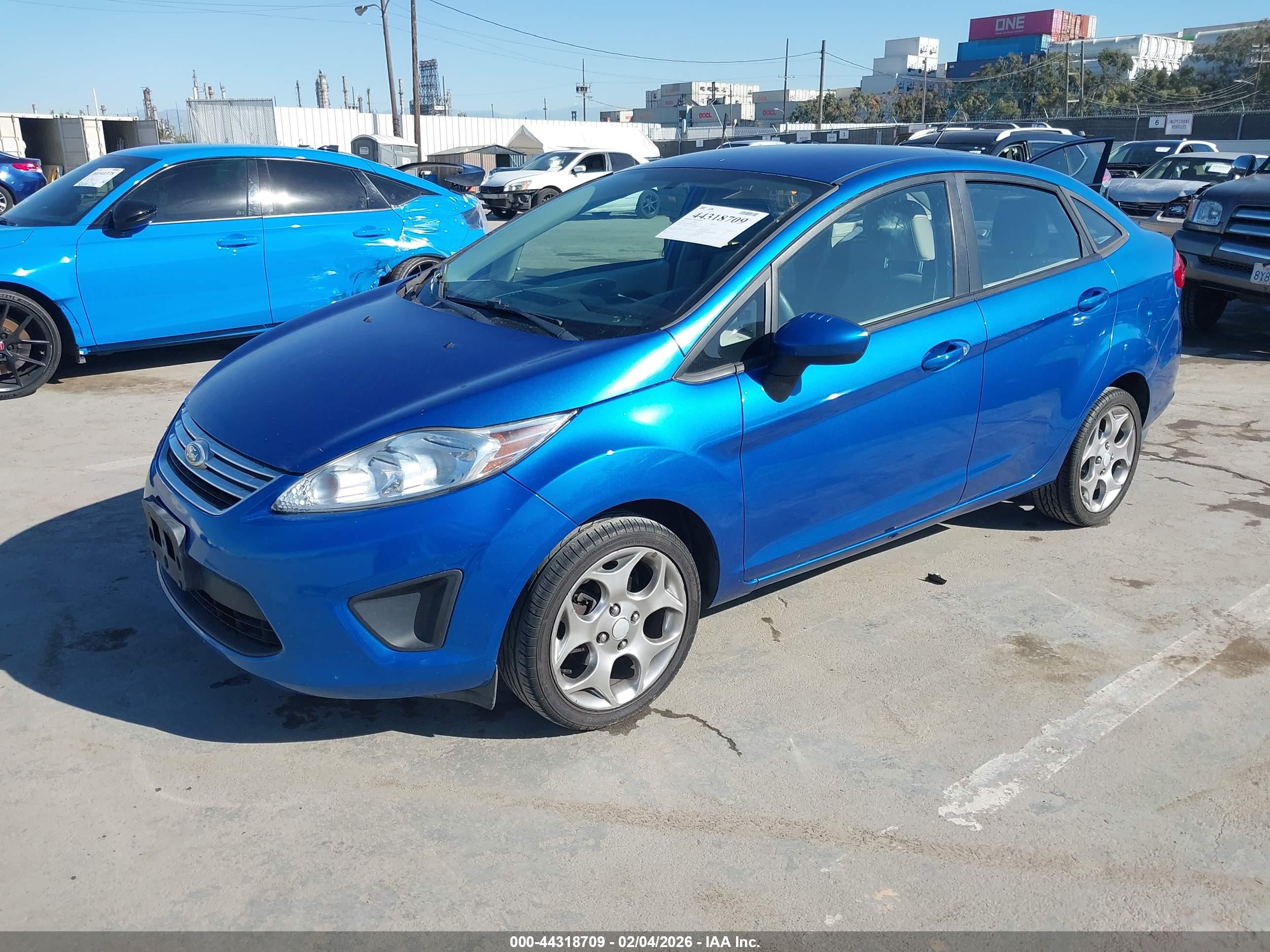 FORD FIESTA image 2