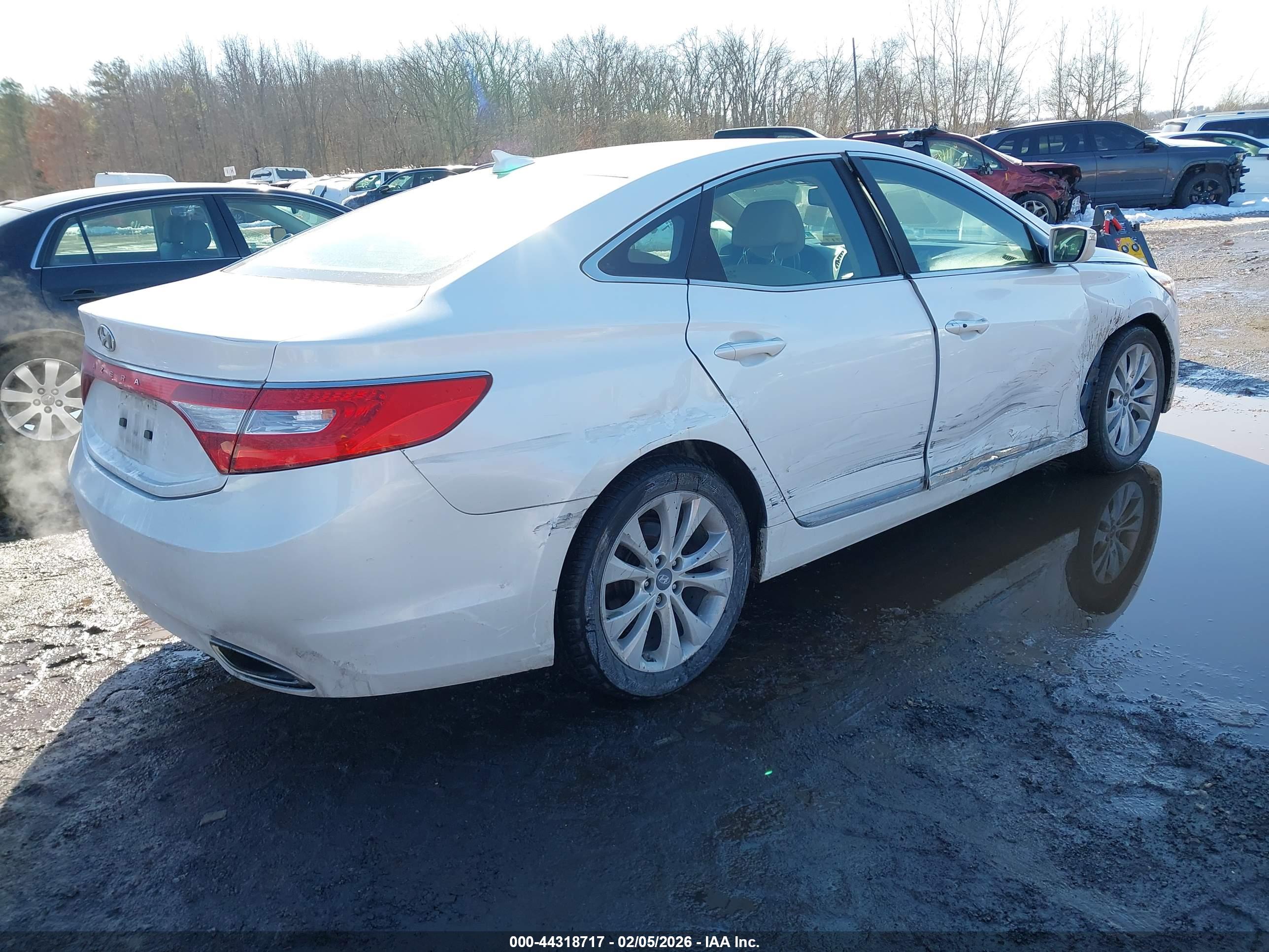 HYUNDAI AZERA image 4