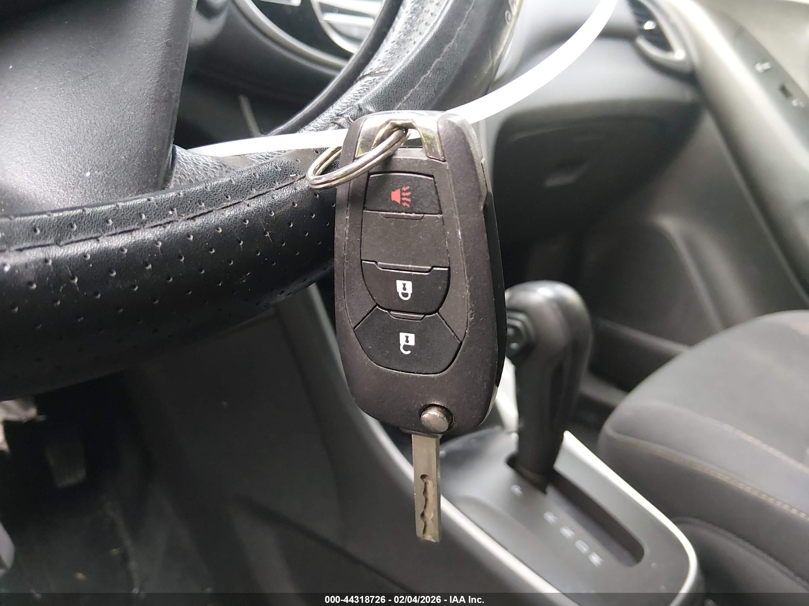 CHEVROLET TRAX image 11