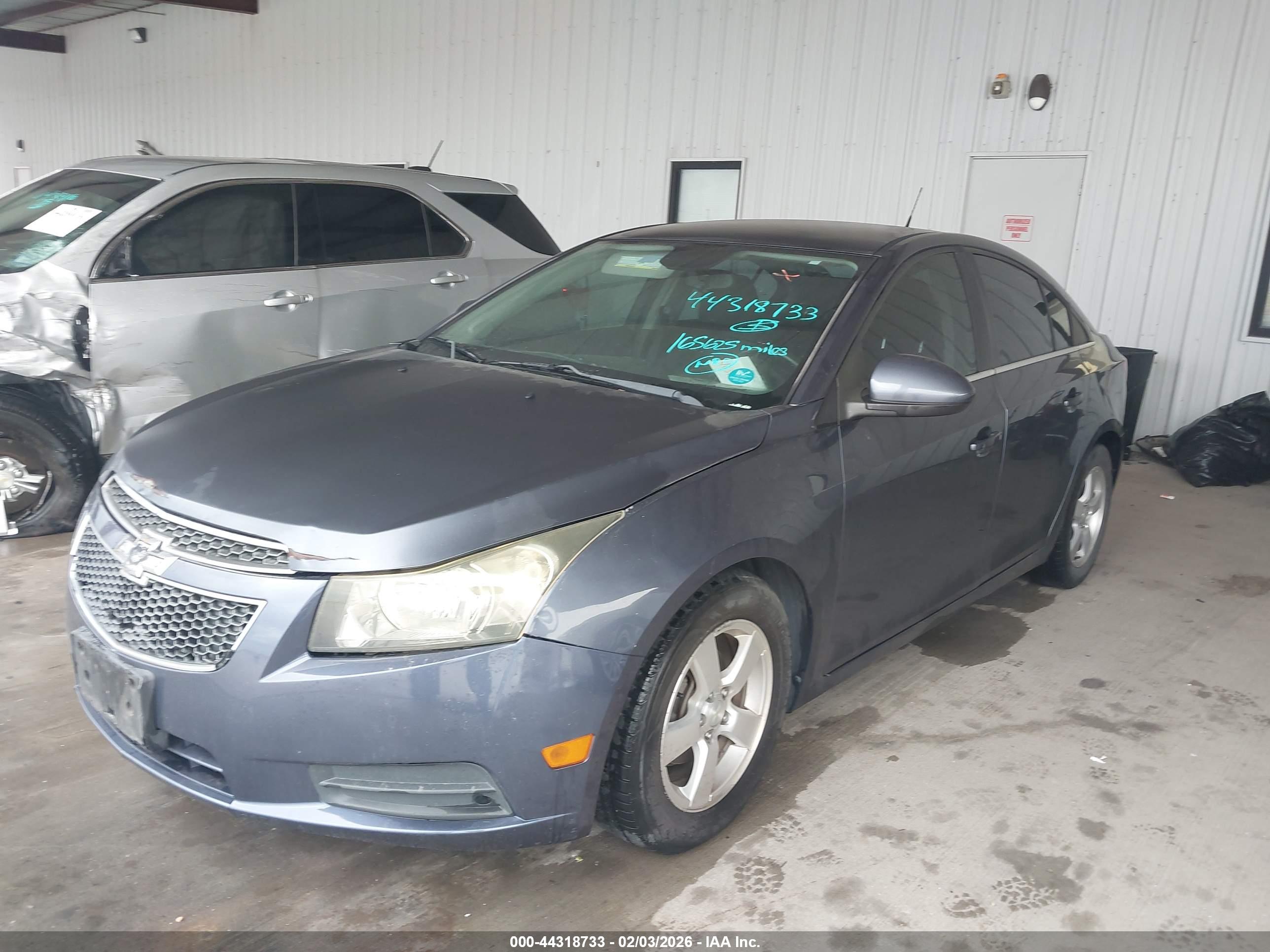 CHEVROLET CRUZE image 6