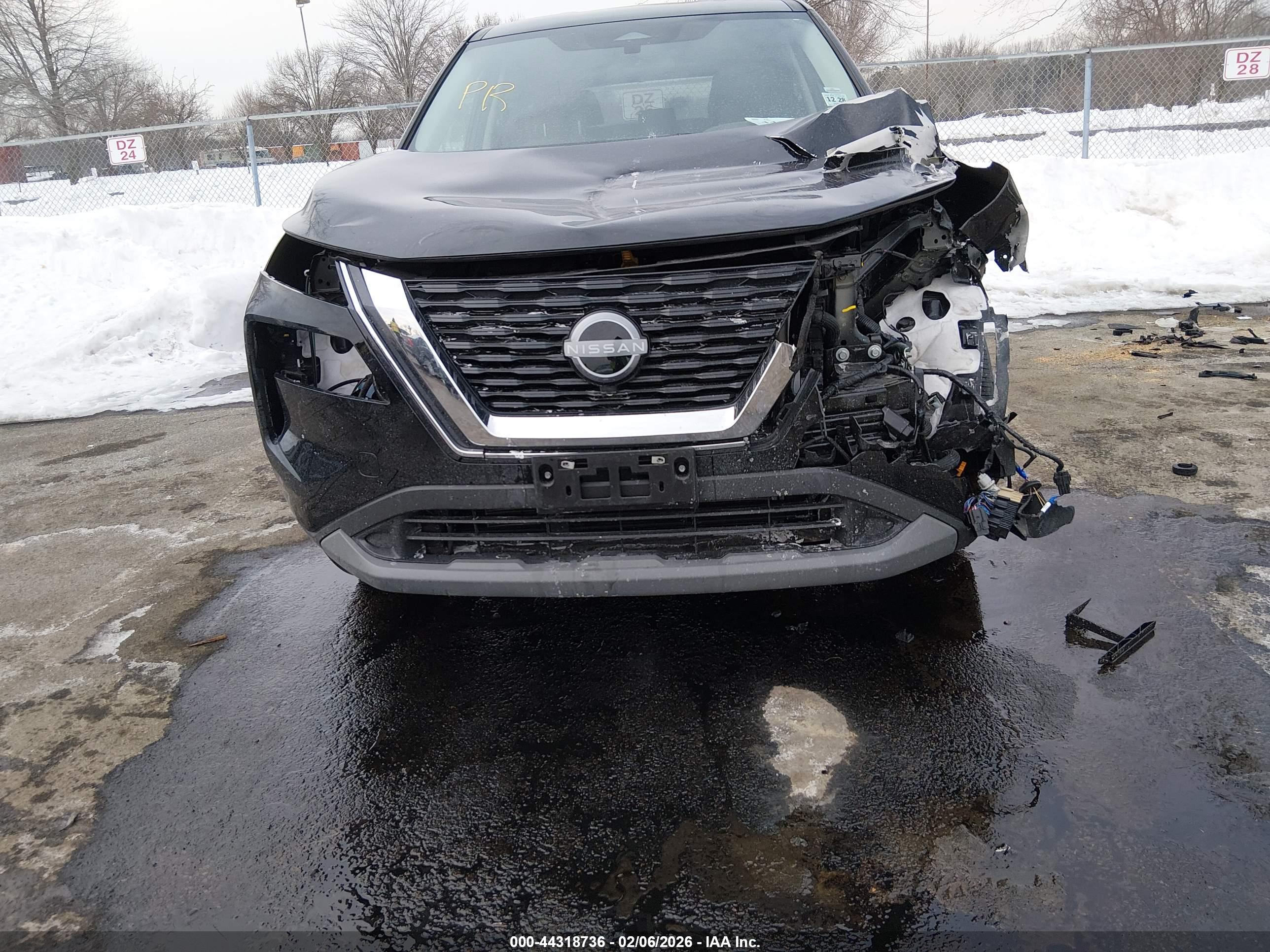 NISSAN ROGUE image 6