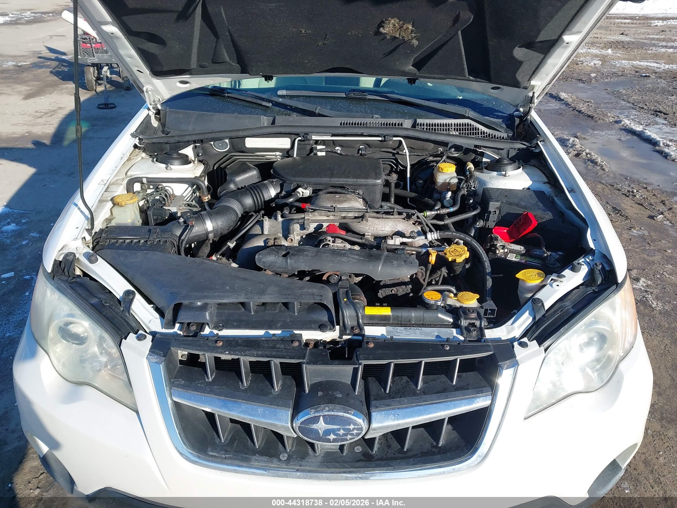 SUBARU OUTBACK image 10