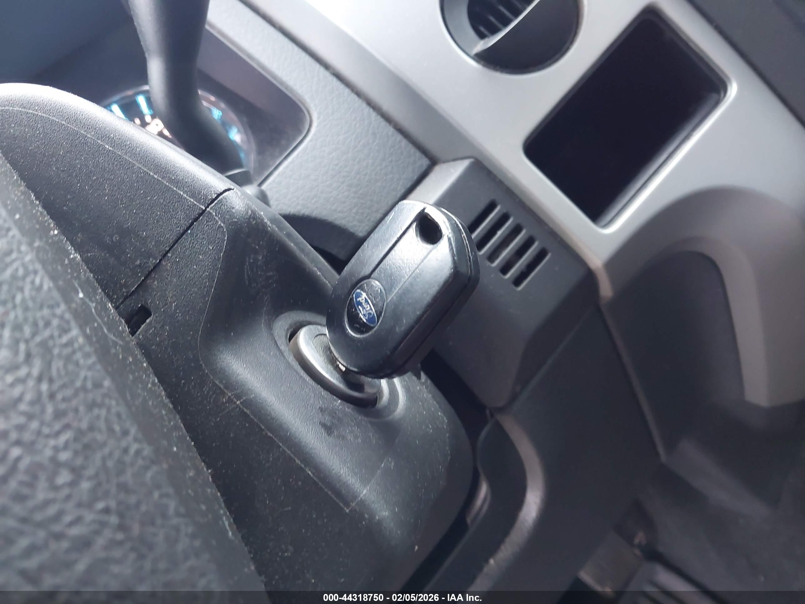 FORD F-150 image 11