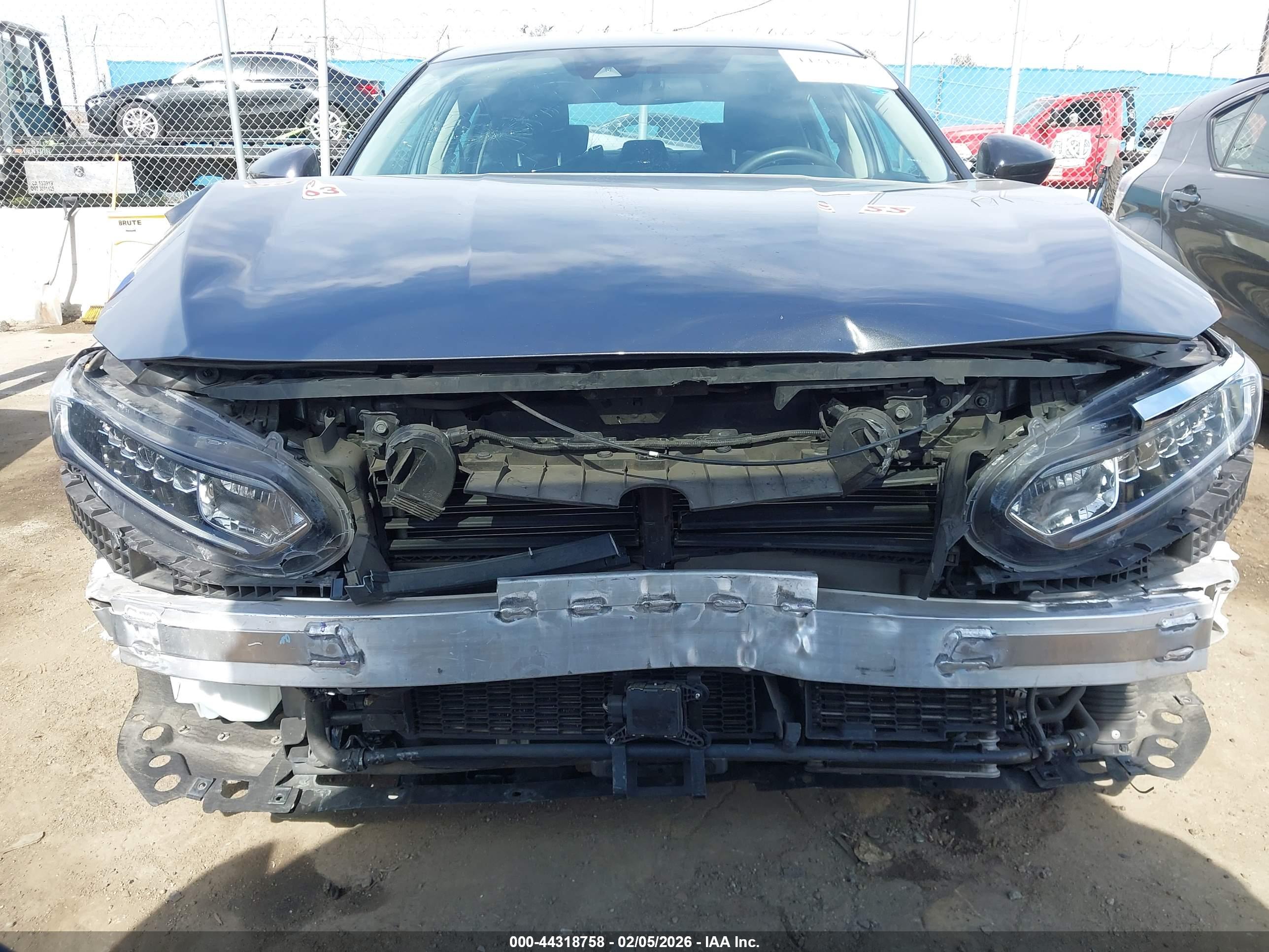 HONDA ACCORD image 6