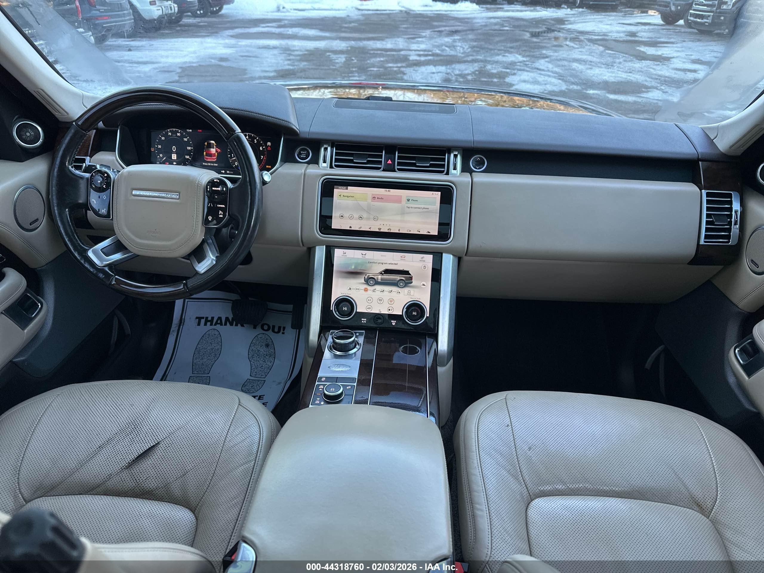LAND ROVER image 6